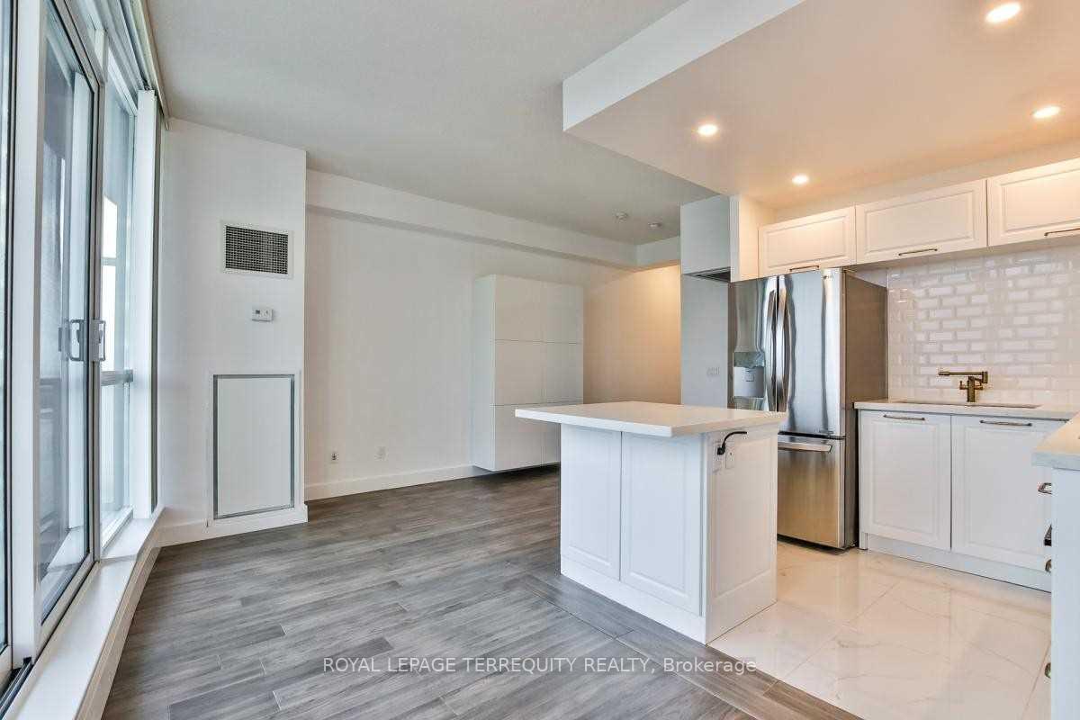 Photo 10 of Unit 2605, 218 Queens Quay W, Toronto, Waterfront Communities — HOMEH