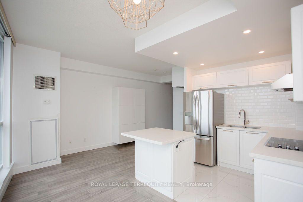 Photo 13 of Unit 2605, 218 Queens Quay W, Toronto, Waterfront Communities — HOMEH