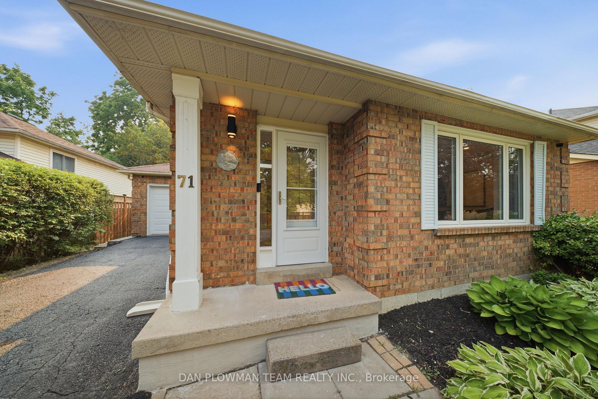Photo 2 of 71 Prout Drive, Clarington, Bowmanville — HOMEH