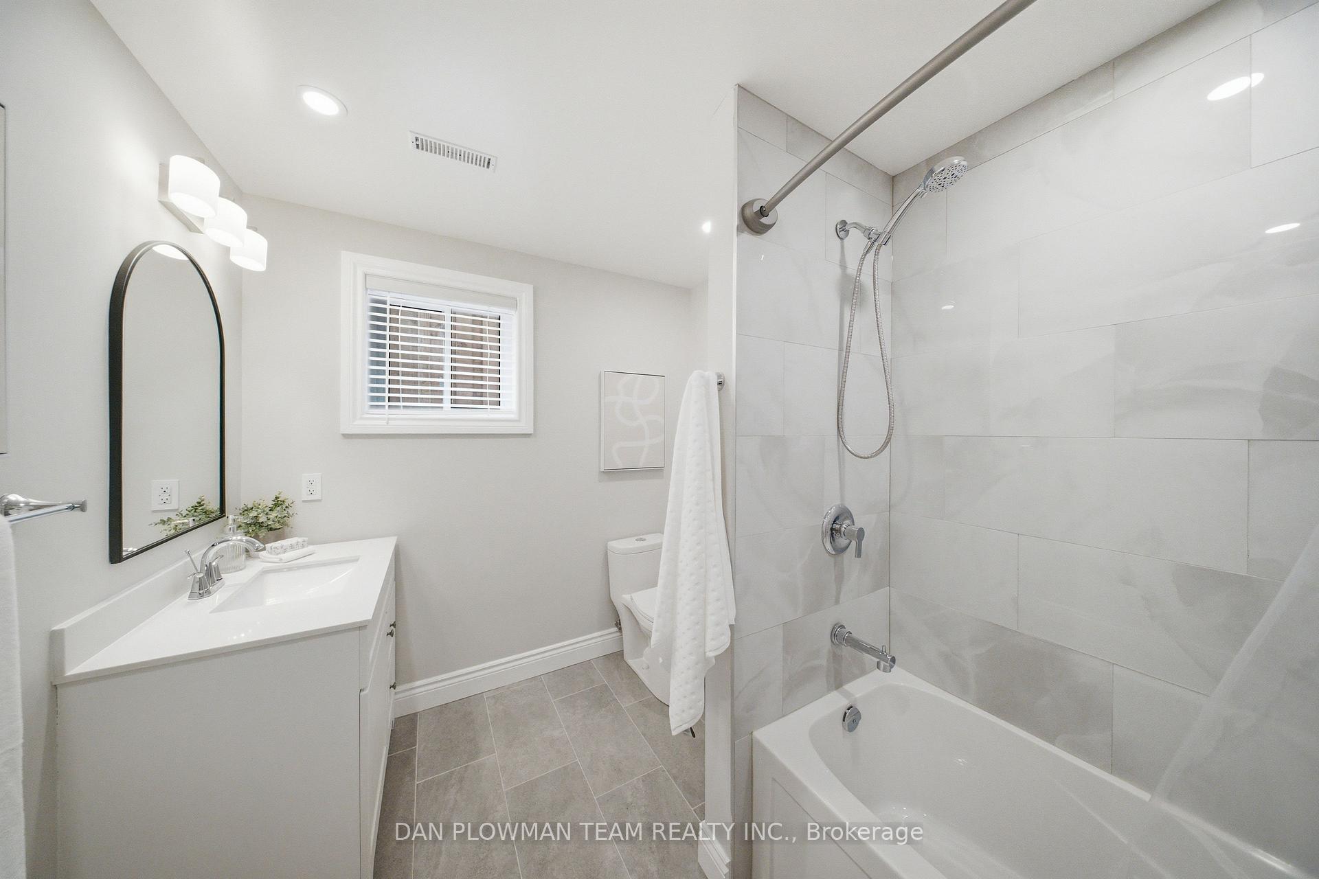Photo 27 of 71 Prout Drive, Clarington, Bowmanville — HOMEH