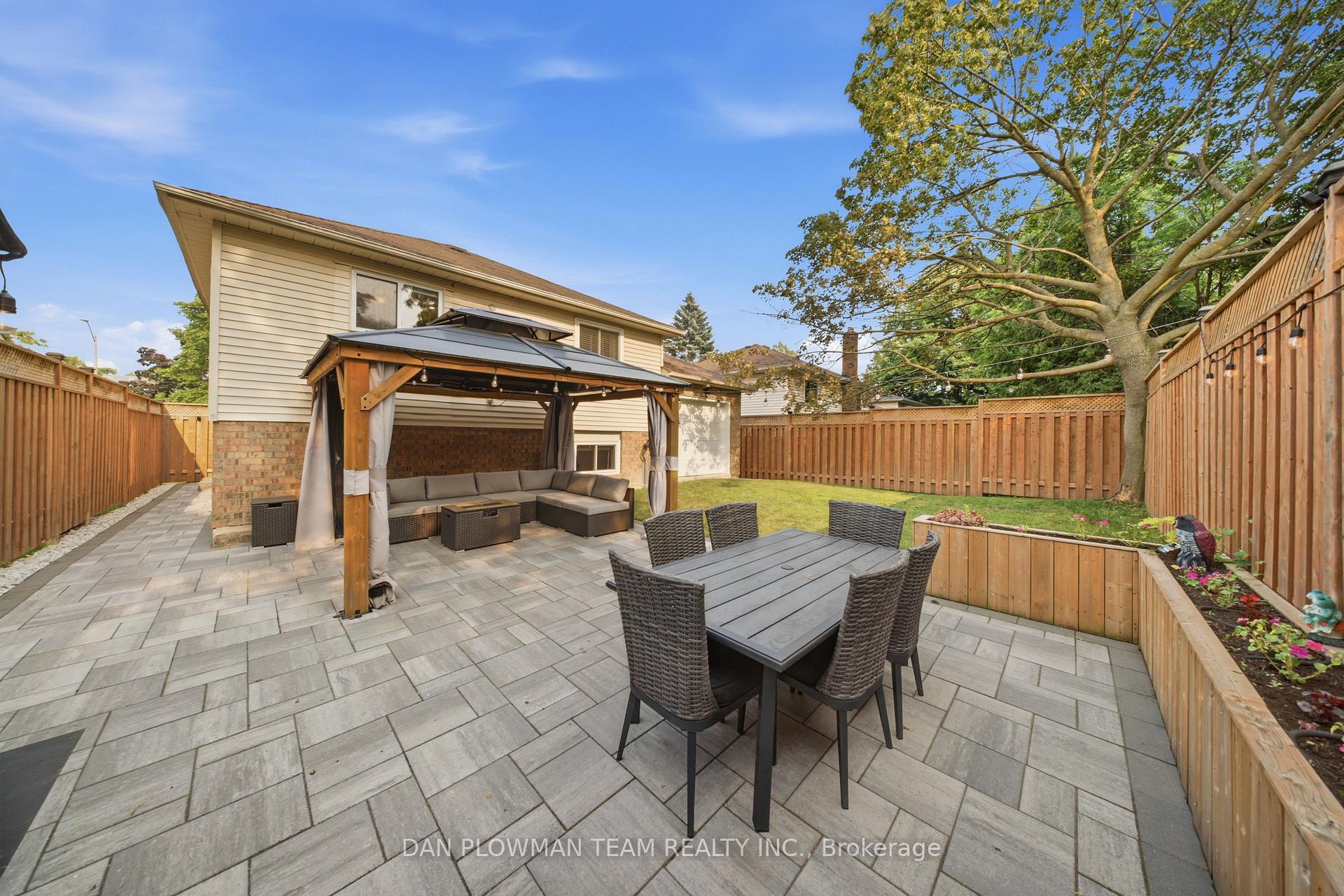 Photo 32 of 71 Prout Drive, Clarington, Bowmanville — HOMEH