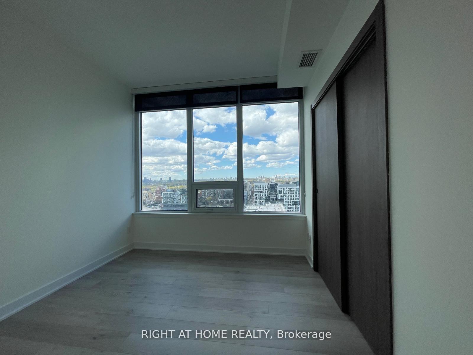 Photo 12 of Unit 3205, 19 Bathurst Street, Toronto, Waterfront Communities — HOMEH