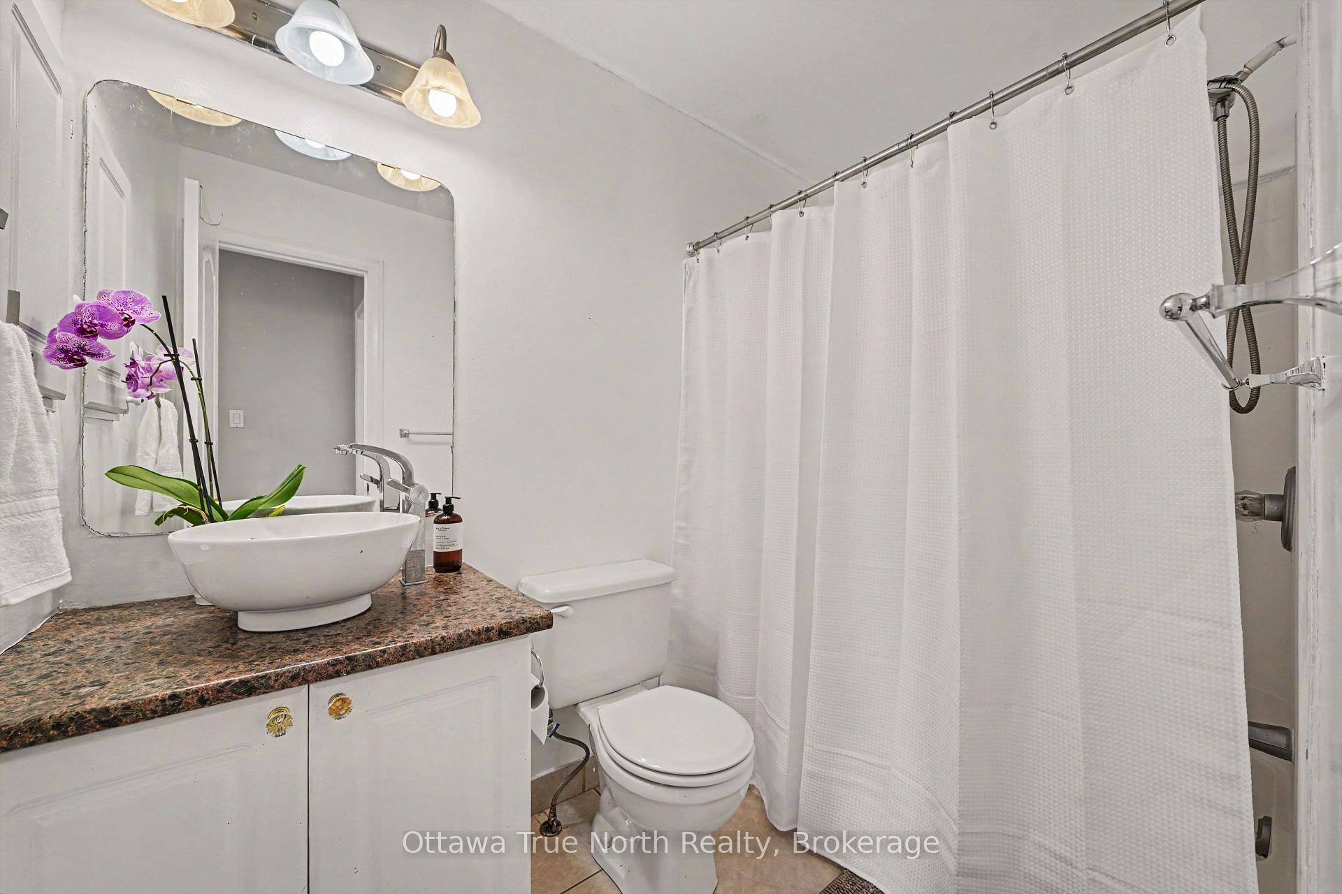 Photo 11 of 78 Redpath Drive, Ottawa, Barrhaven East — HOMEH