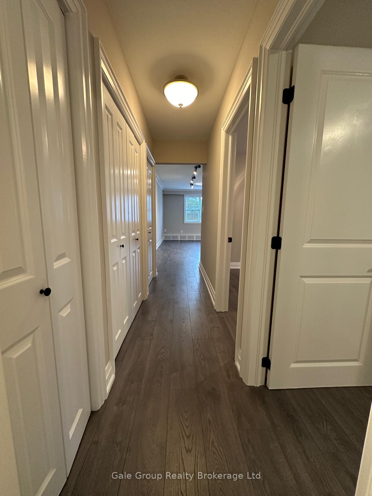 Photo 5 of Unit Unit 2, 27 Paisley Boulevard, Mississauga, Cooksville — HOMEH