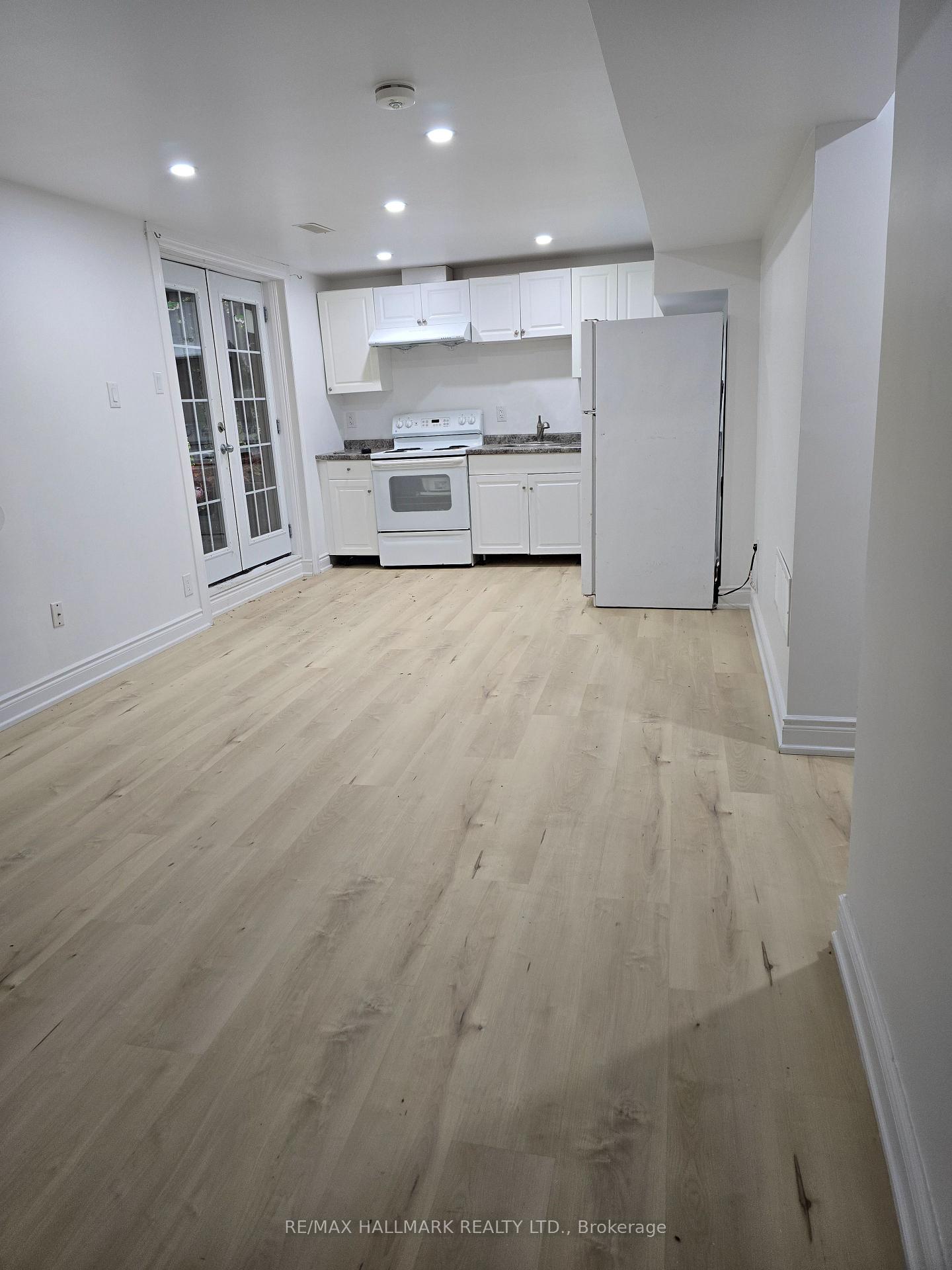 Photo 3 of Unit (Basement), 262 Lupin Drive, Whitby, Downtown Whitby — HOMEH
