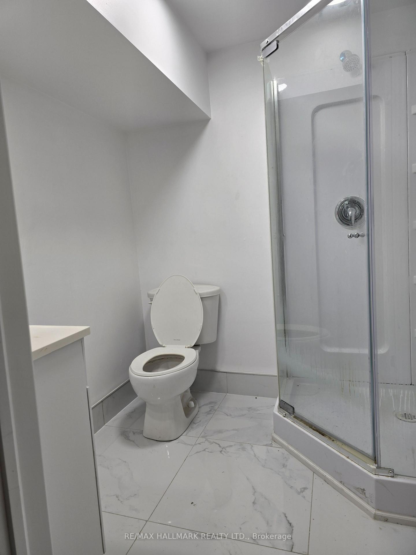 Photo 5 of Unit (Basement), 262 Lupin Drive, Whitby, Downtown Whitby — HOMEH