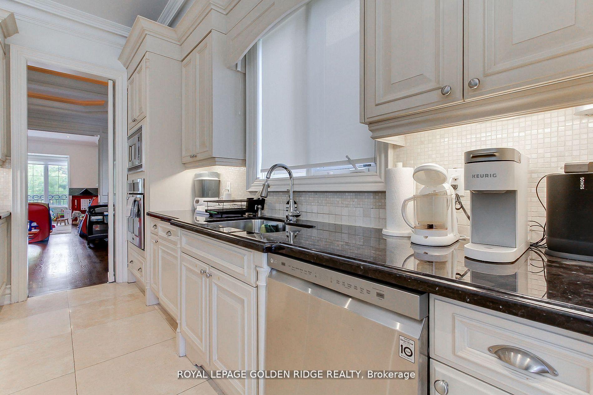 Photo 8 of 99 Bannockburn Avenue, Toronto, Bedford Park-Nortown — HOMEH