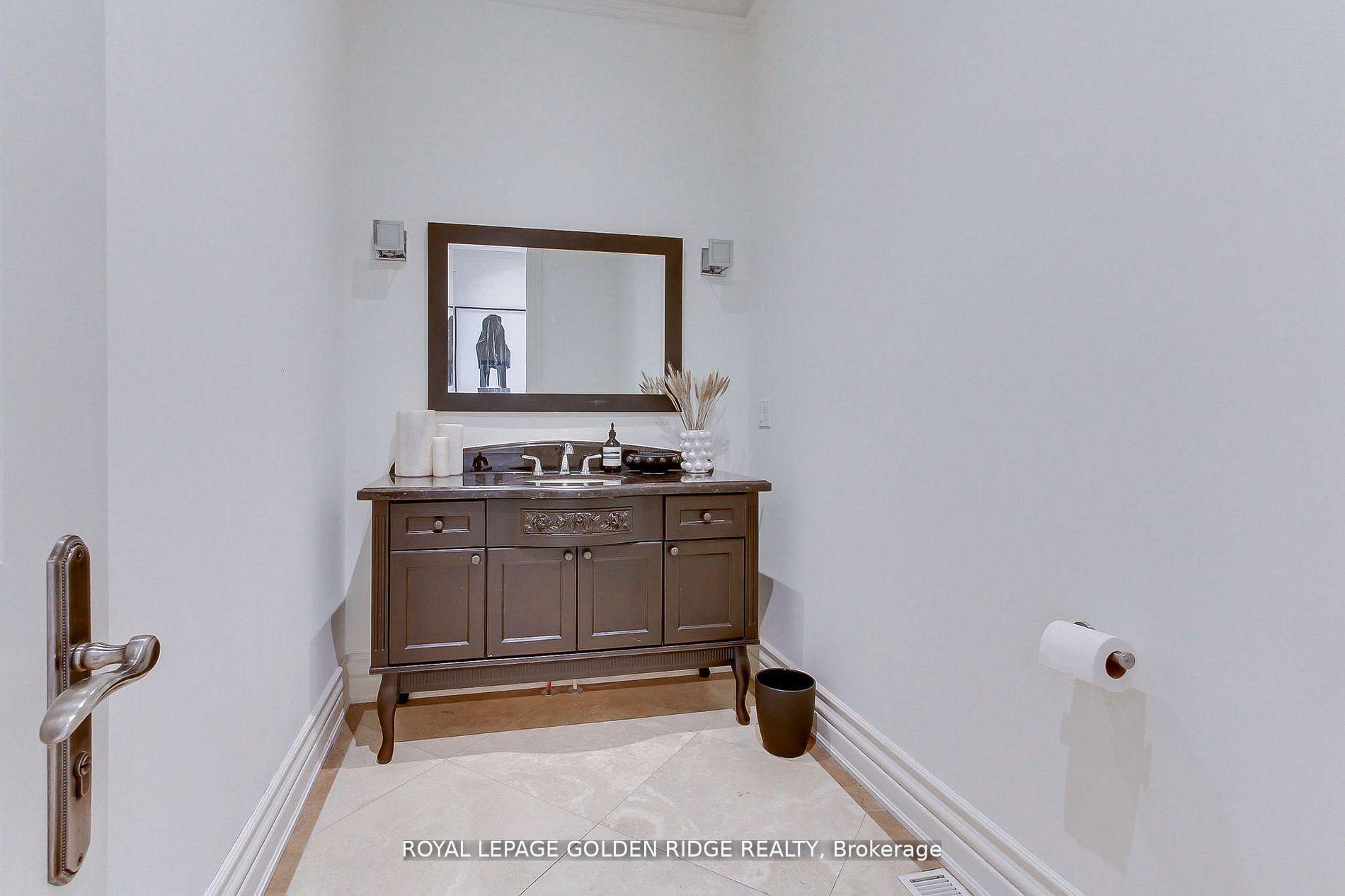 Photo 11 of 99 Bannockburn Avenue, Toronto, Bedford Park-Nortown — HOMEH