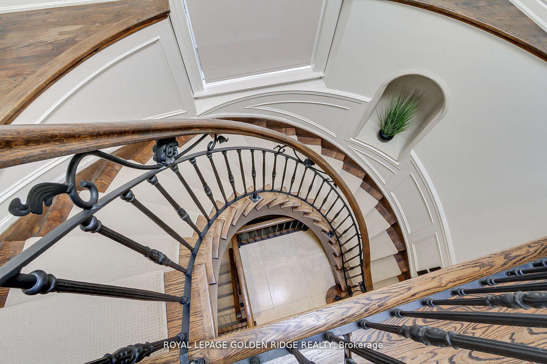 Photo 12 of 99 Bannockburn Avenue, Toronto, Bedford Park-Nortown — HOMEH