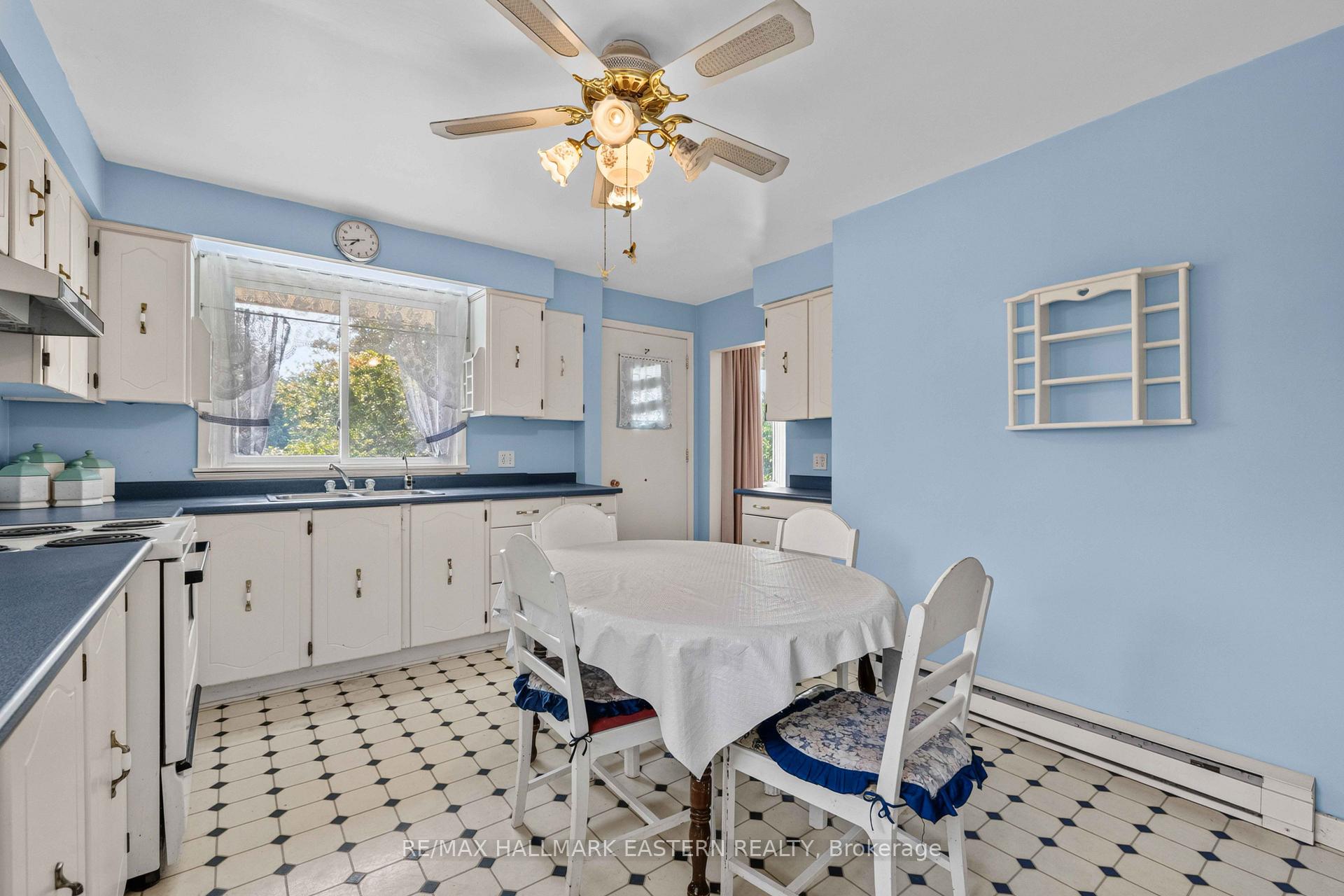 Photo 8 of 921 Robinson Road, Selwyn — HOMEH