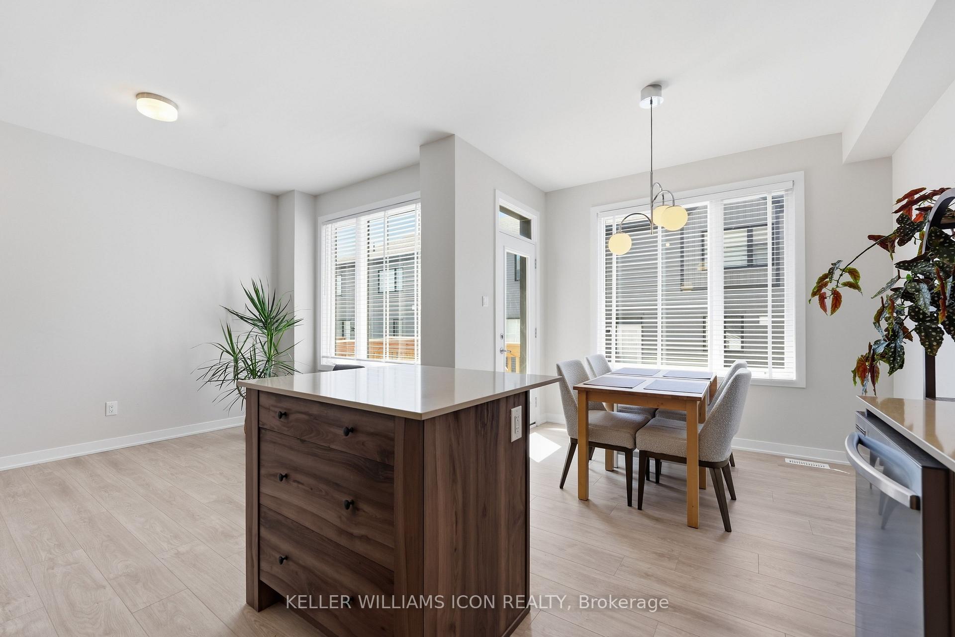 Photo 12 of 52 Pumice Place, Ottawa, Barrhaven - Half Moon Bay — HOMEH