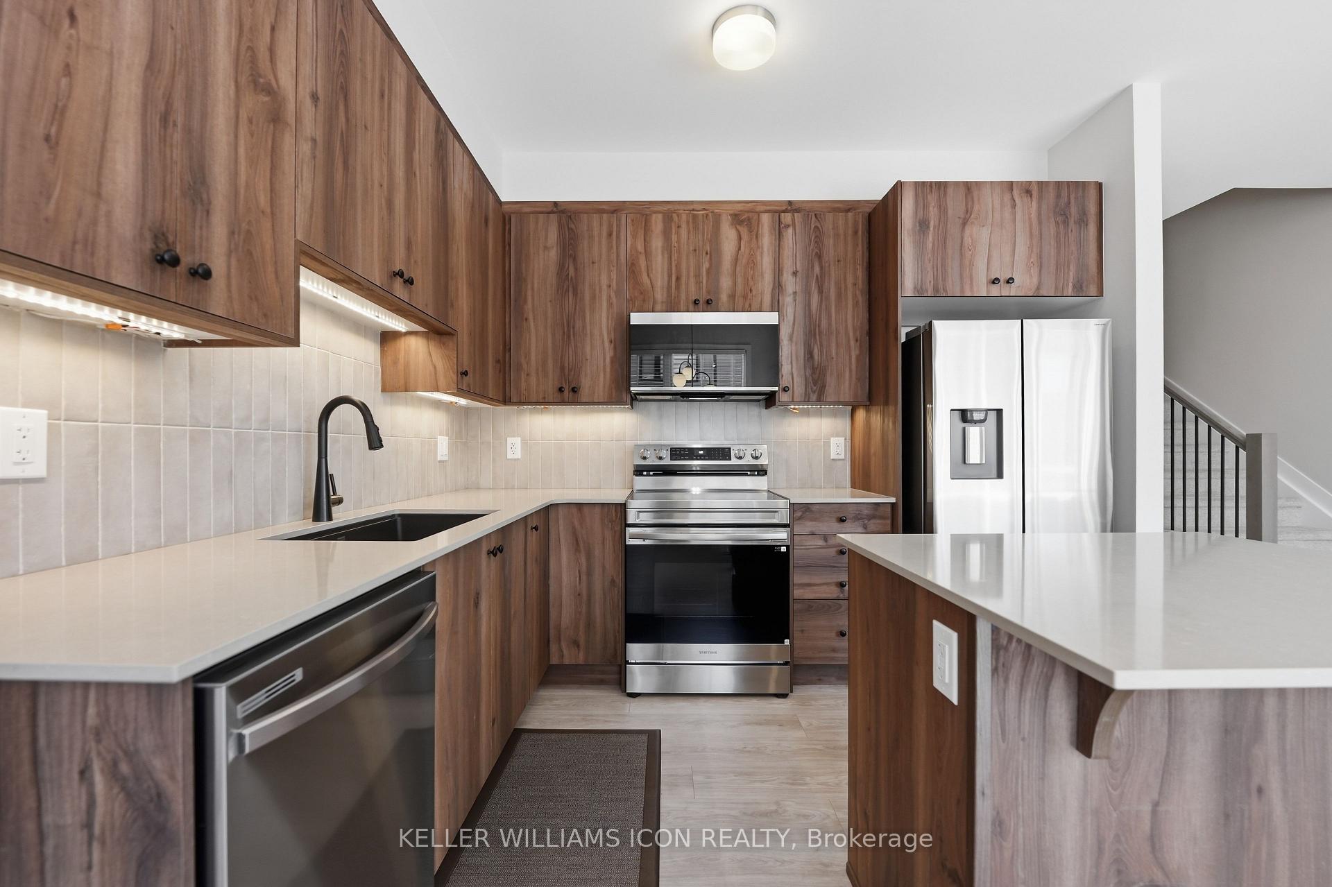 Photo 17 of 52 Pumice Place, Ottawa, Barrhaven - Half Moon Bay — HOMEH