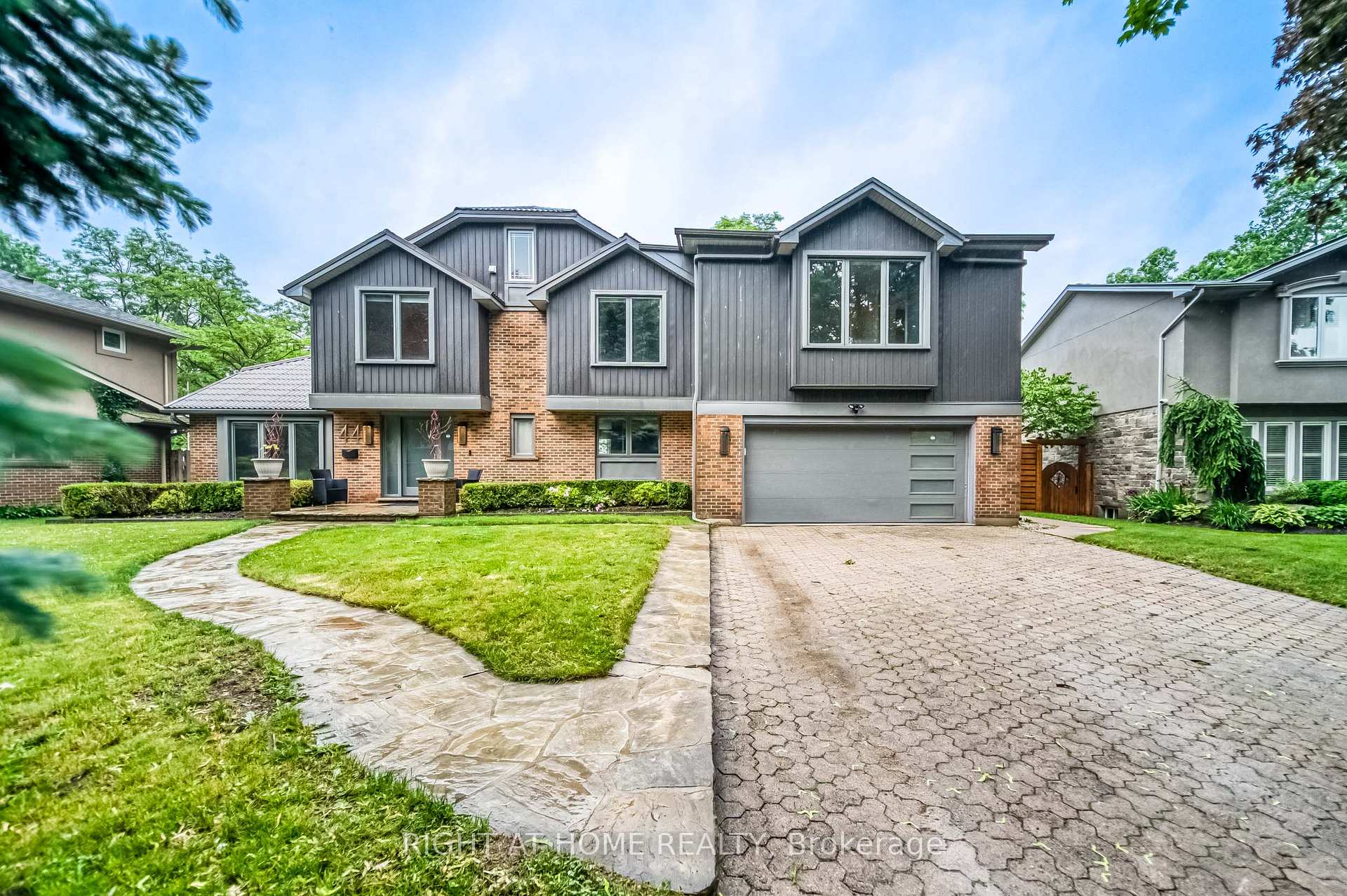 Photo 1 of 44 Royal Henley Boulevard, St. Catharines, Martindale Pond — HOMEH
