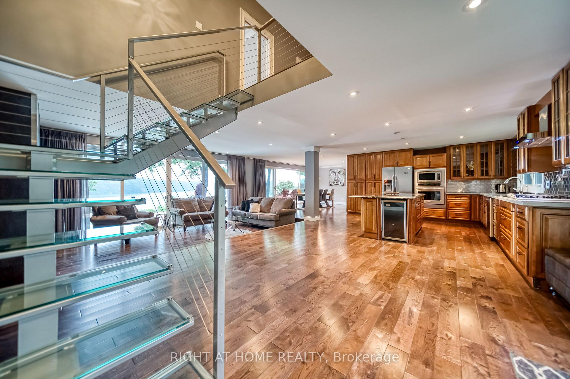 Photo 12 of 44 Royal Henley Boulevard, St. Catharines, Martindale Pond — HOMEH