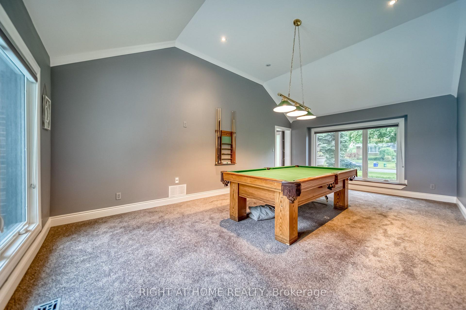 Photo 24 of 44 Royal Henley Boulevard, St. Catharines, Martindale Pond — HOMEH