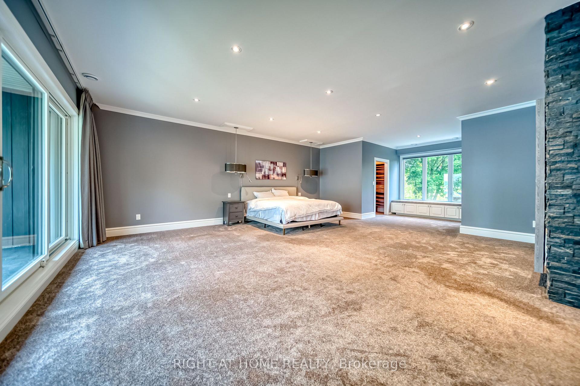 Photo 27 of 44 Royal Henley Boulevard, St. Catharines, Martindale Pond — HOMEH