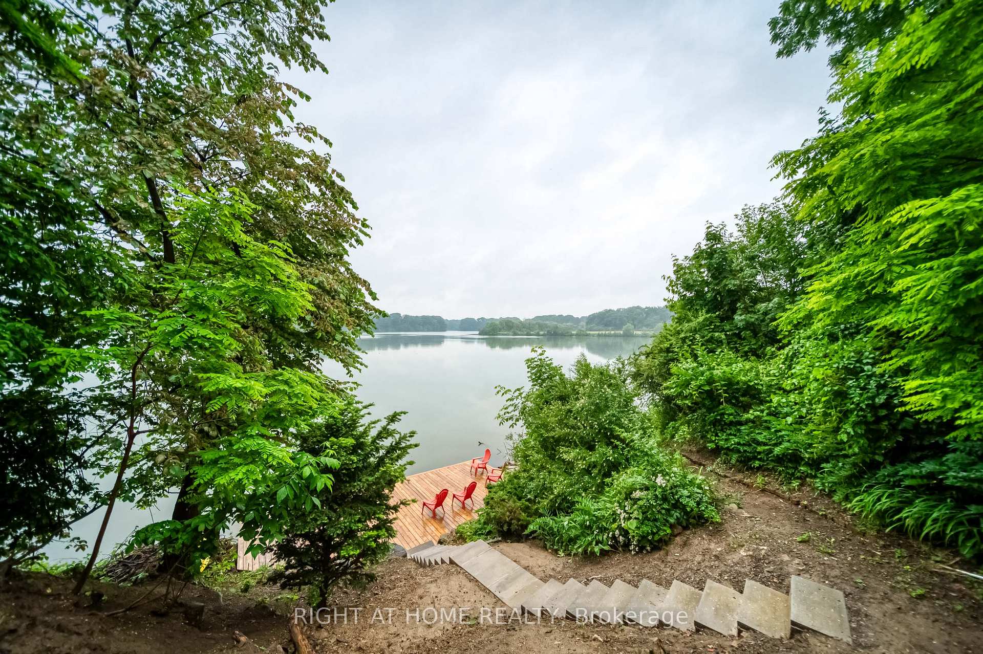 Photo 43 of 44 Royal Henley Boulevard, St. Catharines, Martindale Pond — HOMEH