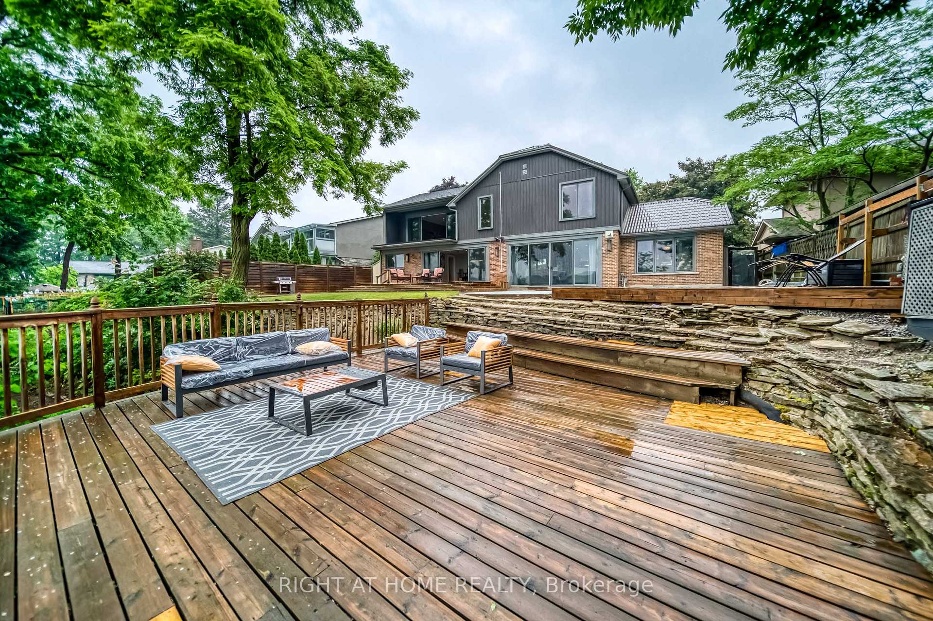 Photo 45 of 44 Royal Henley Boulevard, St. Catharines, Martindale Pond — HOMEH