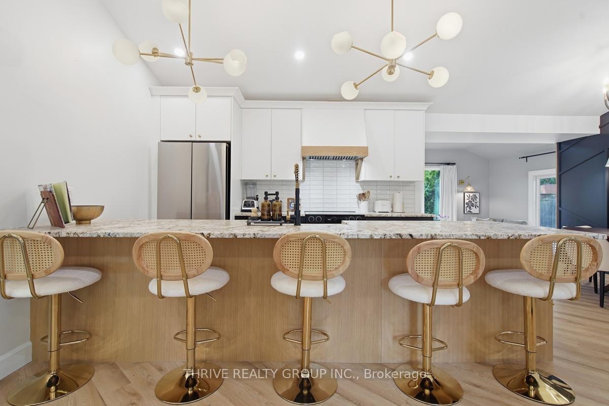 Photo 7 of 21 Mcgill Place, London, North H — HOMEH