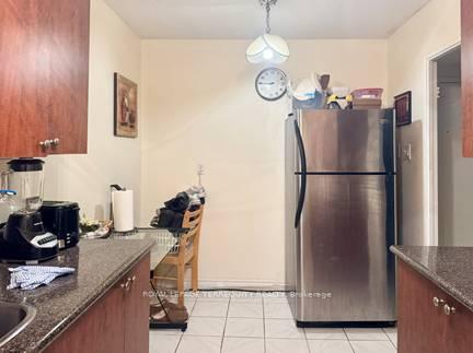 Photo 6 of Unit 605, 40 Panorama Court, Etobicoke, Mount Olive-Silverstone-Jamestown — HOMEH