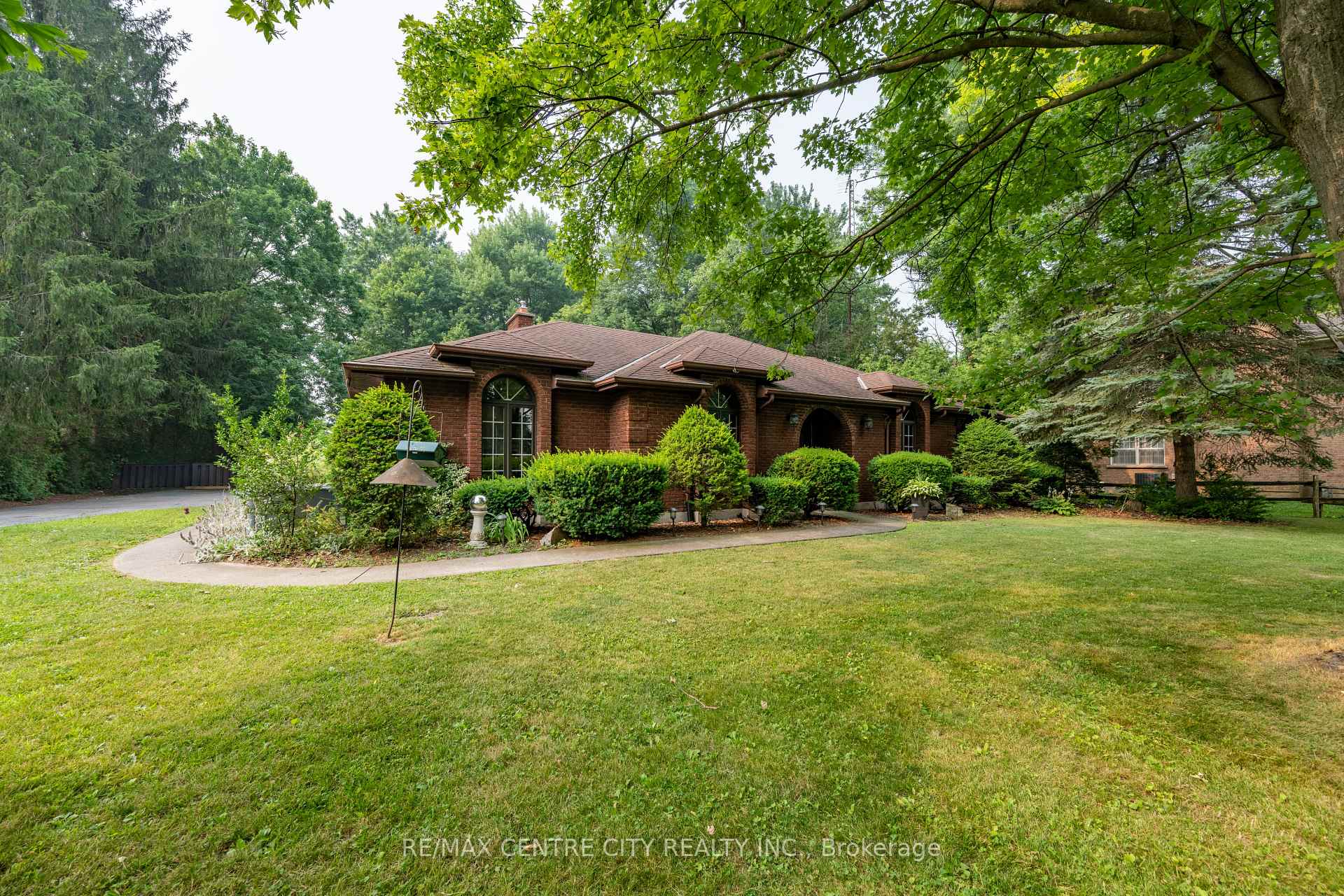 Photo 1 of 42067 Ferguson Line, Central Elgin, Rural Central Elgin — HOMEH