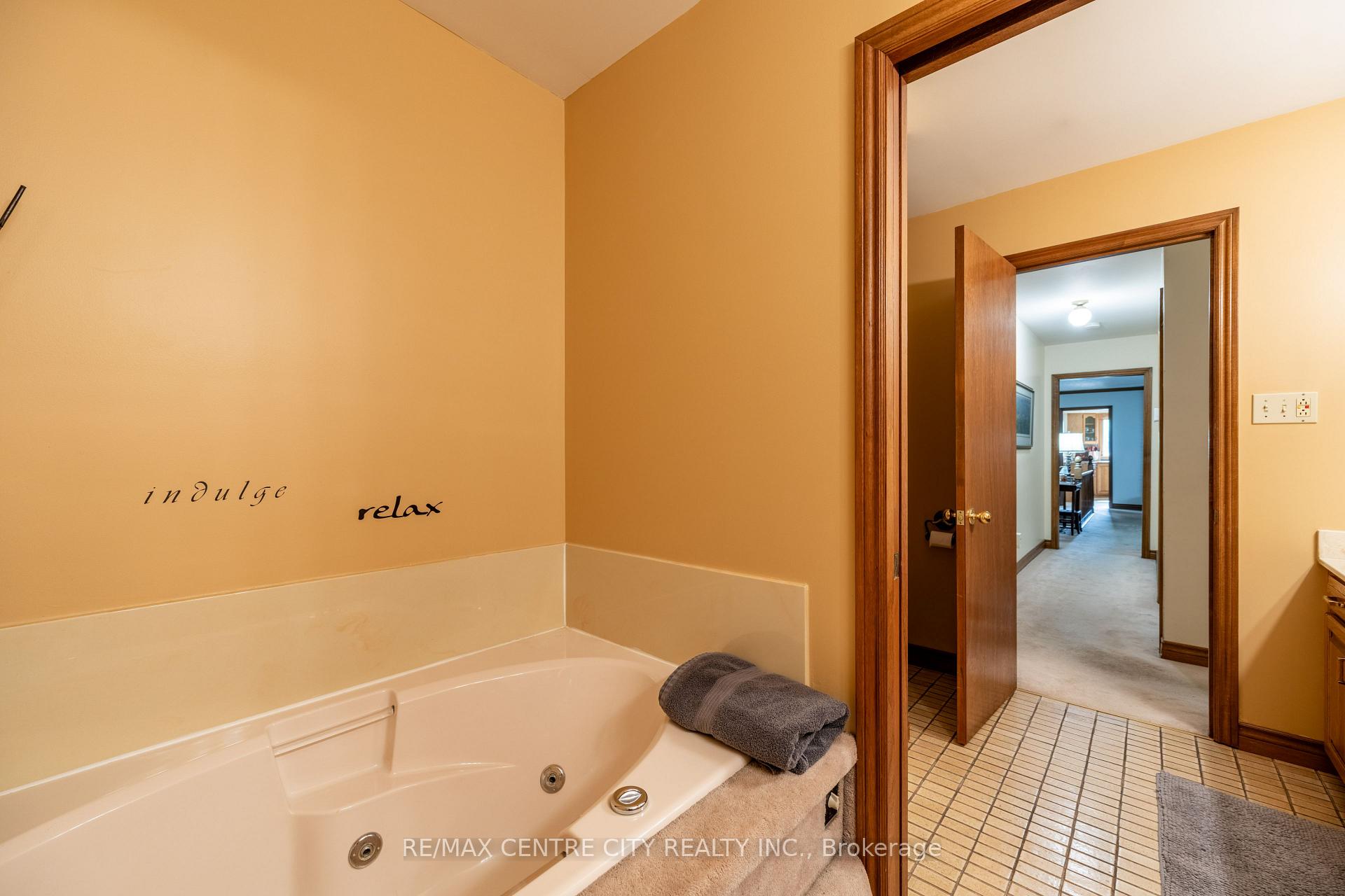 Photo 15 of 42067 Ferguson Line, Central Elgin, Rural Central Elgin — HOMEH