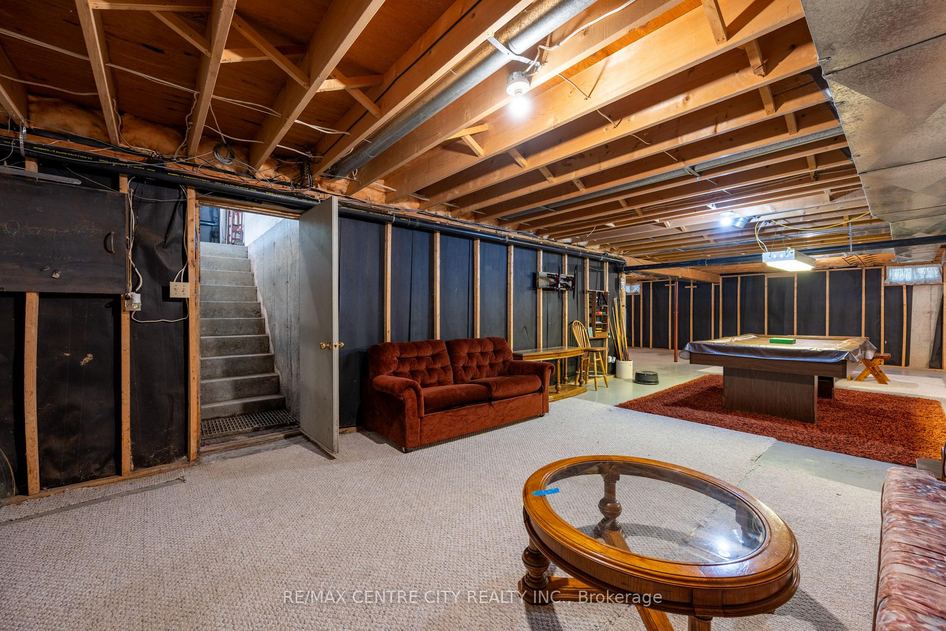Photo 33 of 42067 Ferguson Line, Central Elgin, Rural Central Elgin — HOMEH