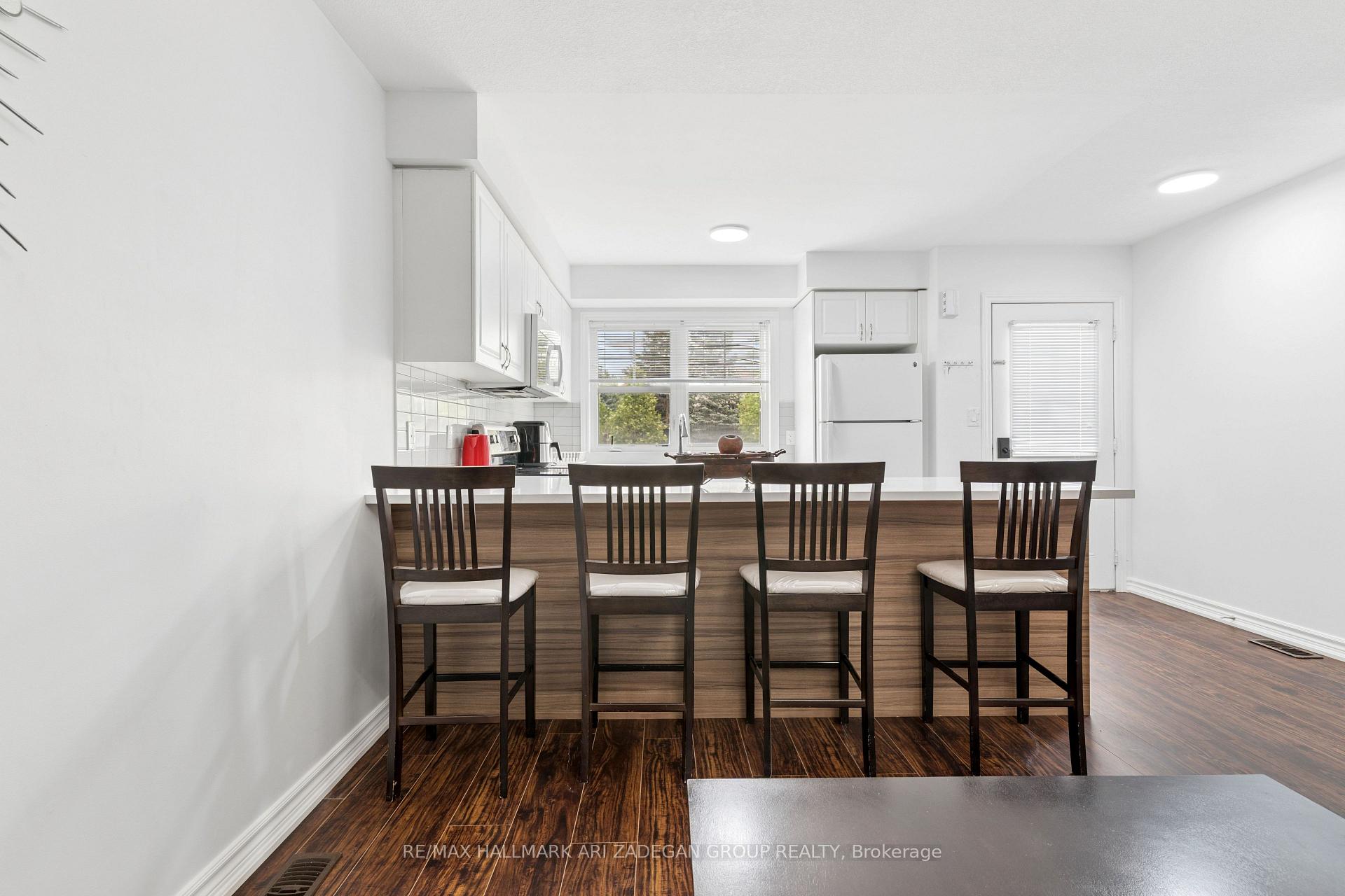 Photo 3 of Unit 74, 701 Homer Watson Boulevard, Kitchener, Country Hills East — HOMEH