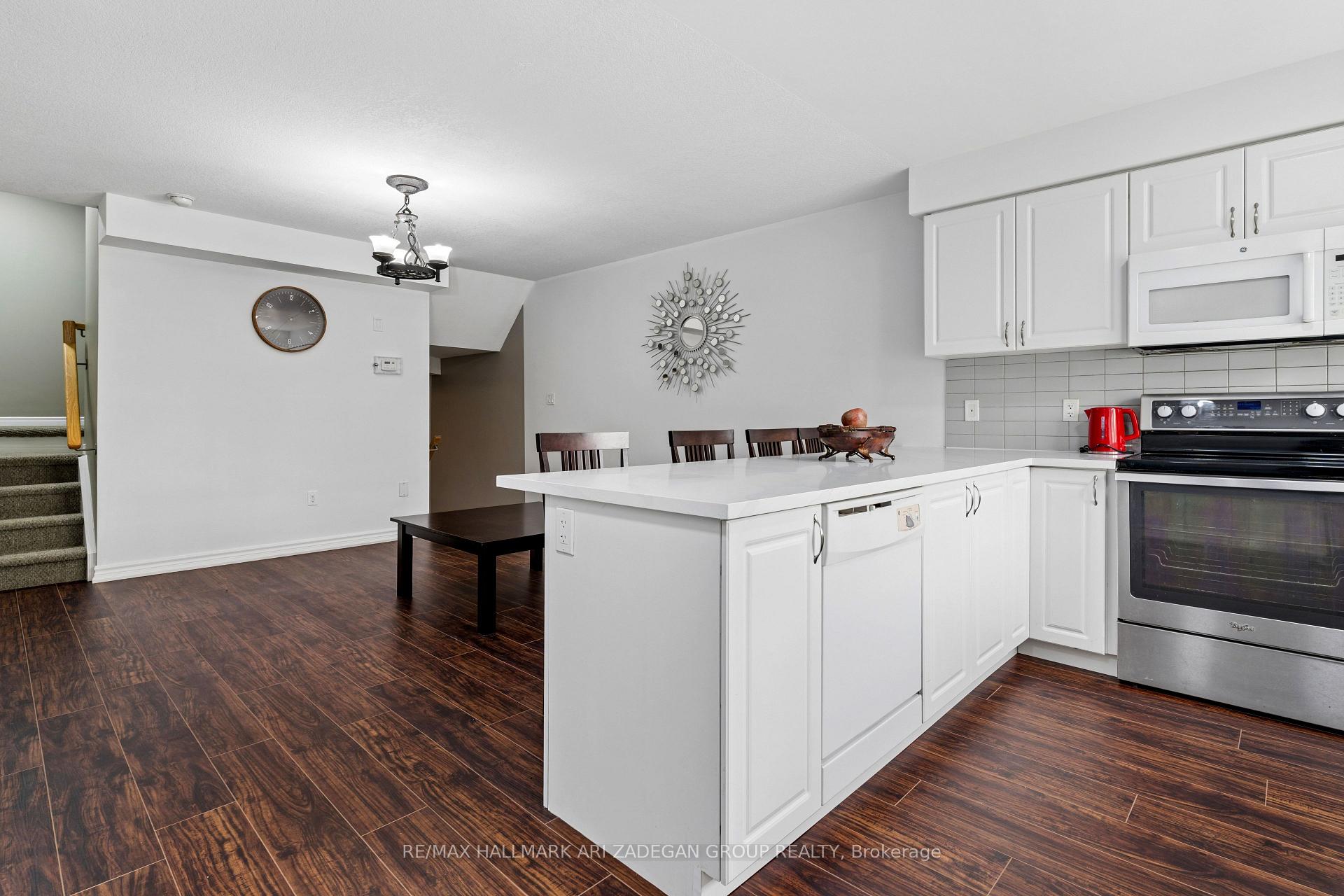 Photo 4 of Unit 74, 701 Homer Watson Boulevard, Kitchener, Country Hills East — HOMEH