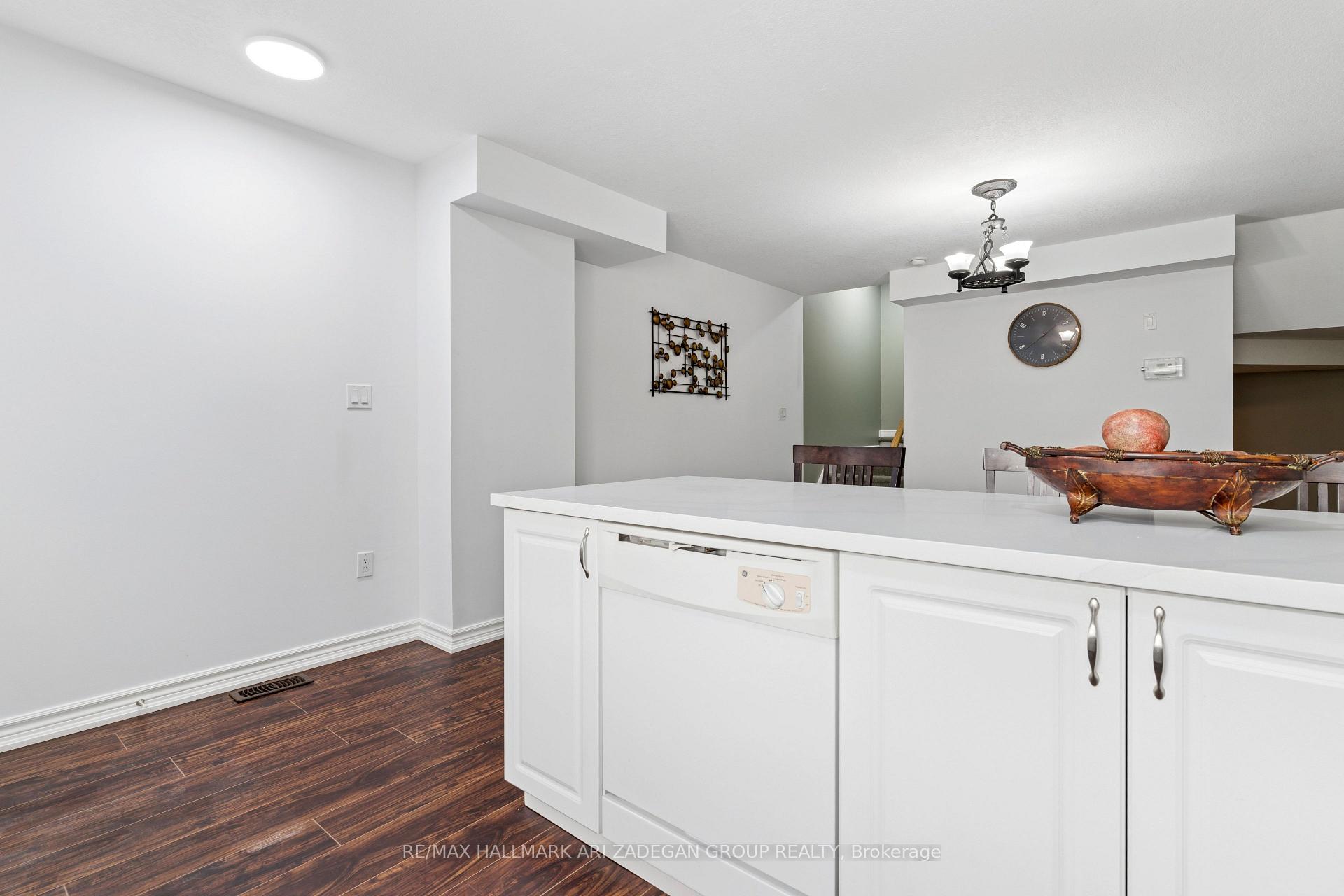 Photo 8 of Unit 74, 701 Homer Watson Boulevard, Kitchener, Country Hills East — HOMEH