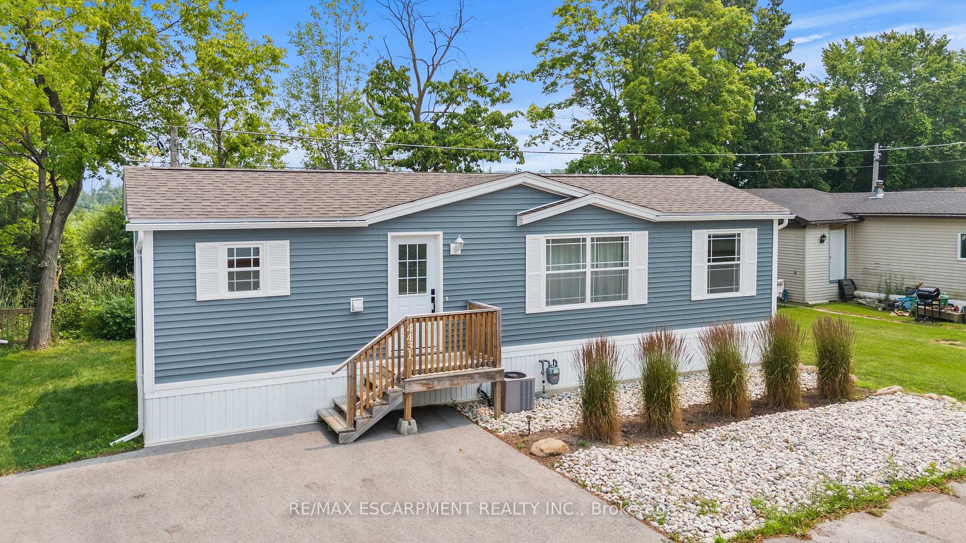 Photo 2 of 4431 Timothy Lane W, Lincoln, Beamsville — HOMEH
