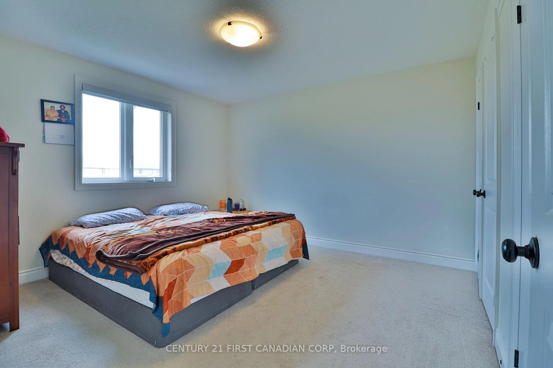 Photo 4 of 1266 Silverfox Drive, London, North S — HOMEH