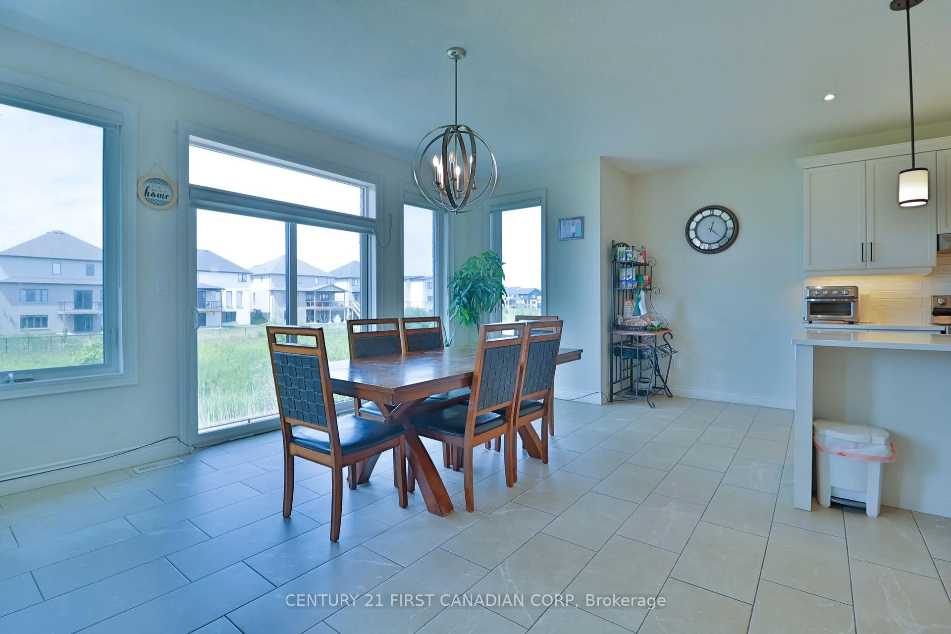 Photo 6 of 1266 Silverfox Drive, London, North S — HOMEH
