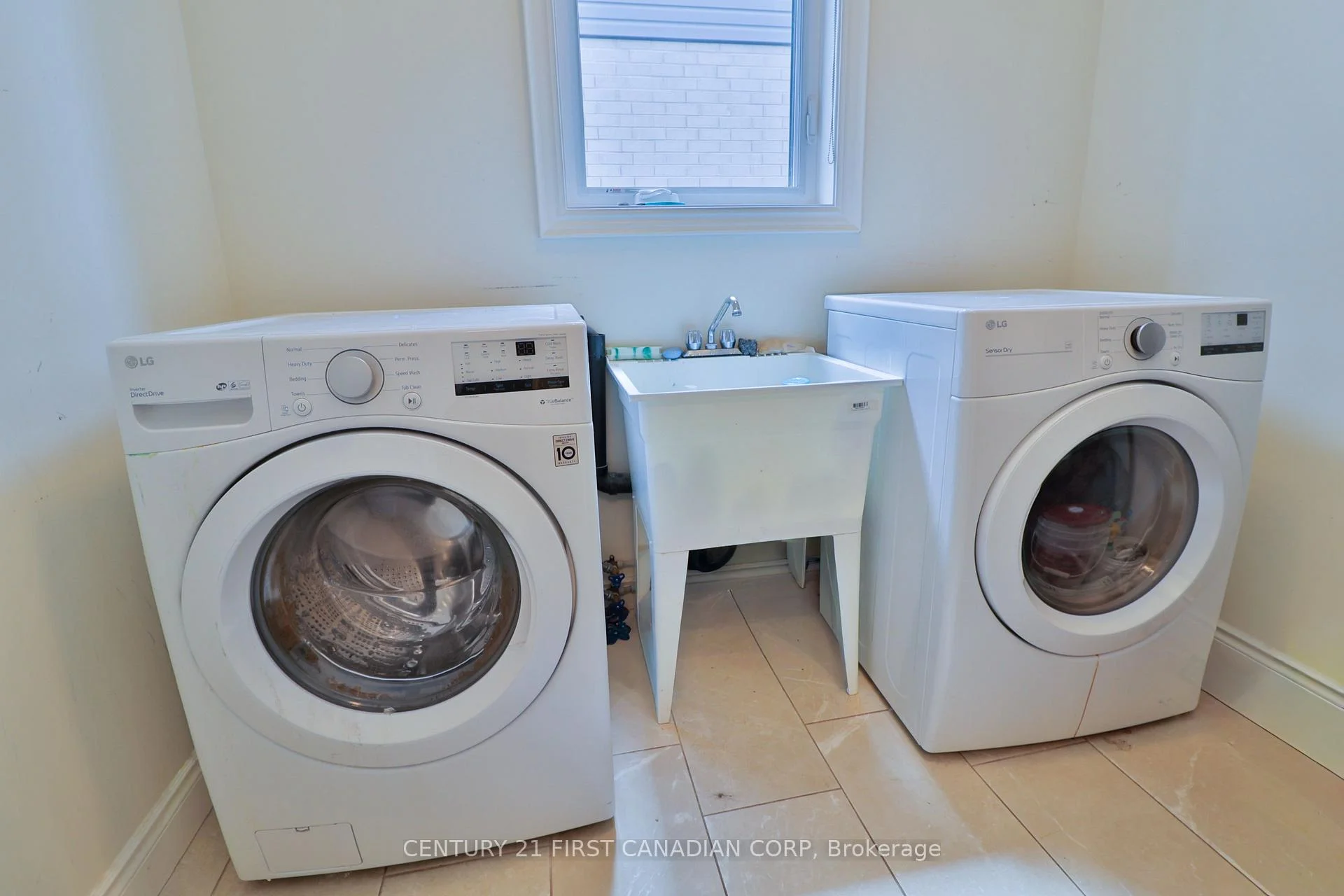 Photo 15 of 1266 Silverfox Drive, London, North S — HOMEH