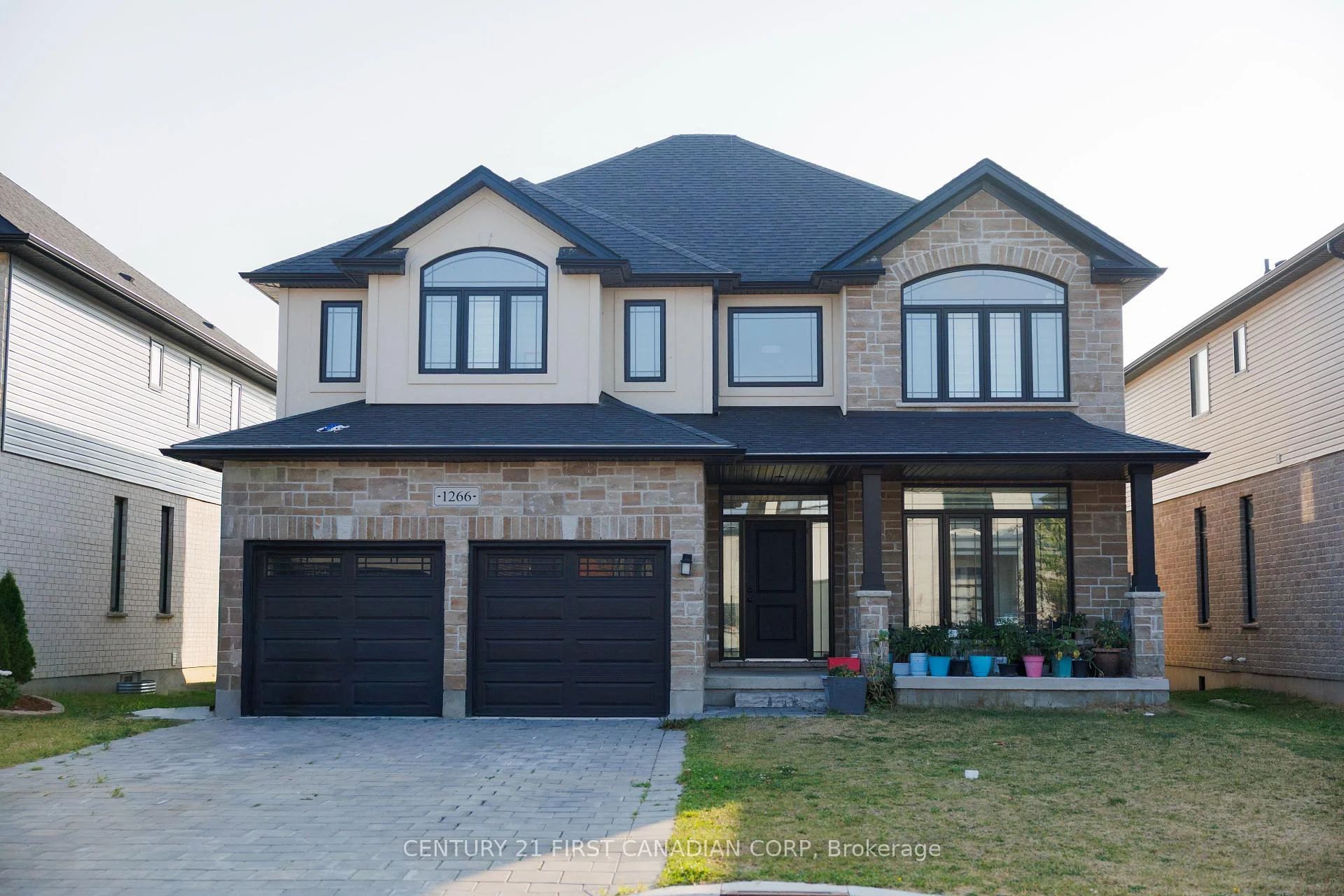 Photo 18 of 1266 Silverfox Drive, London, North S — HOMEH
