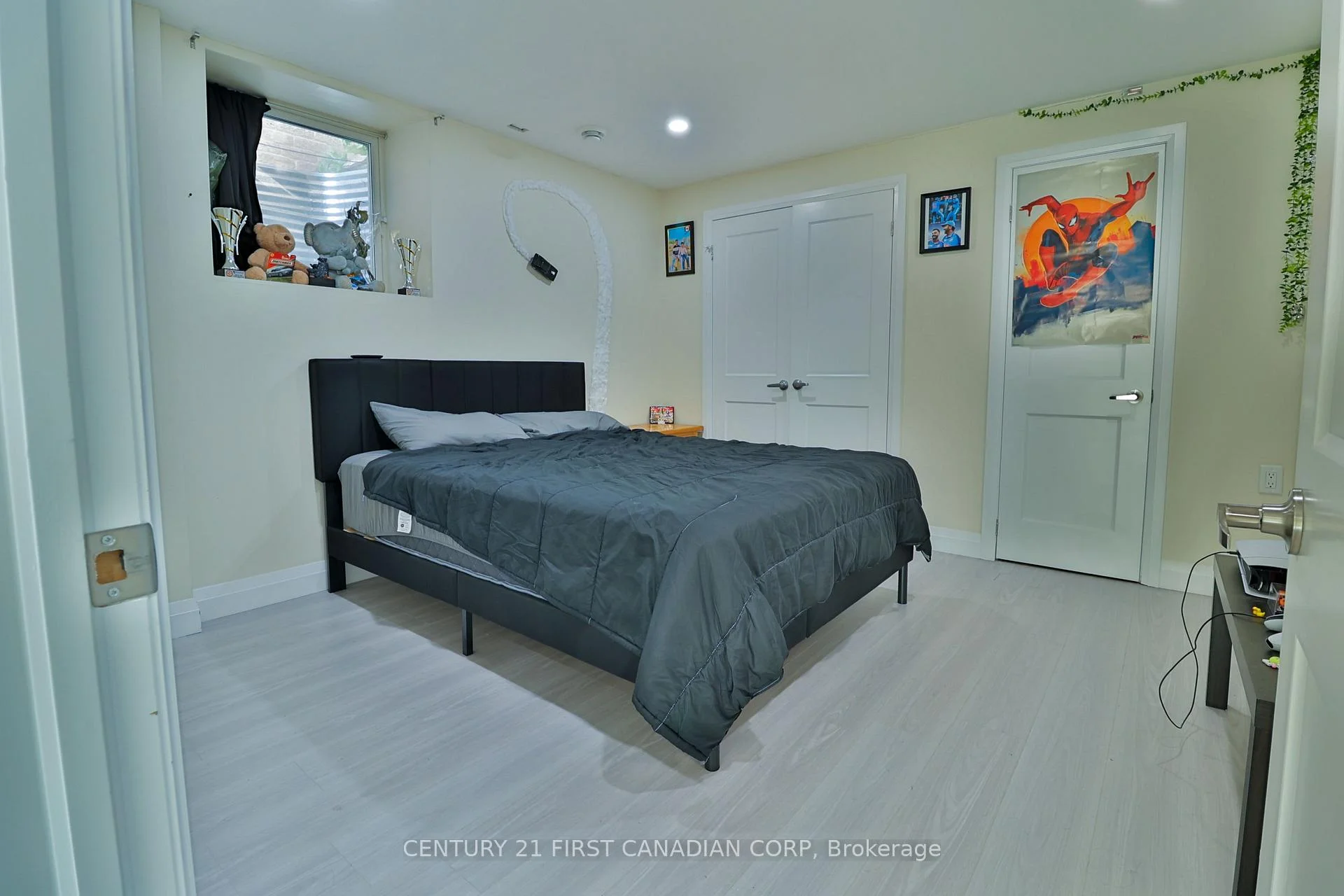 Photo 24 of 1266 Silverfox Drive, London, North S — HOMEH