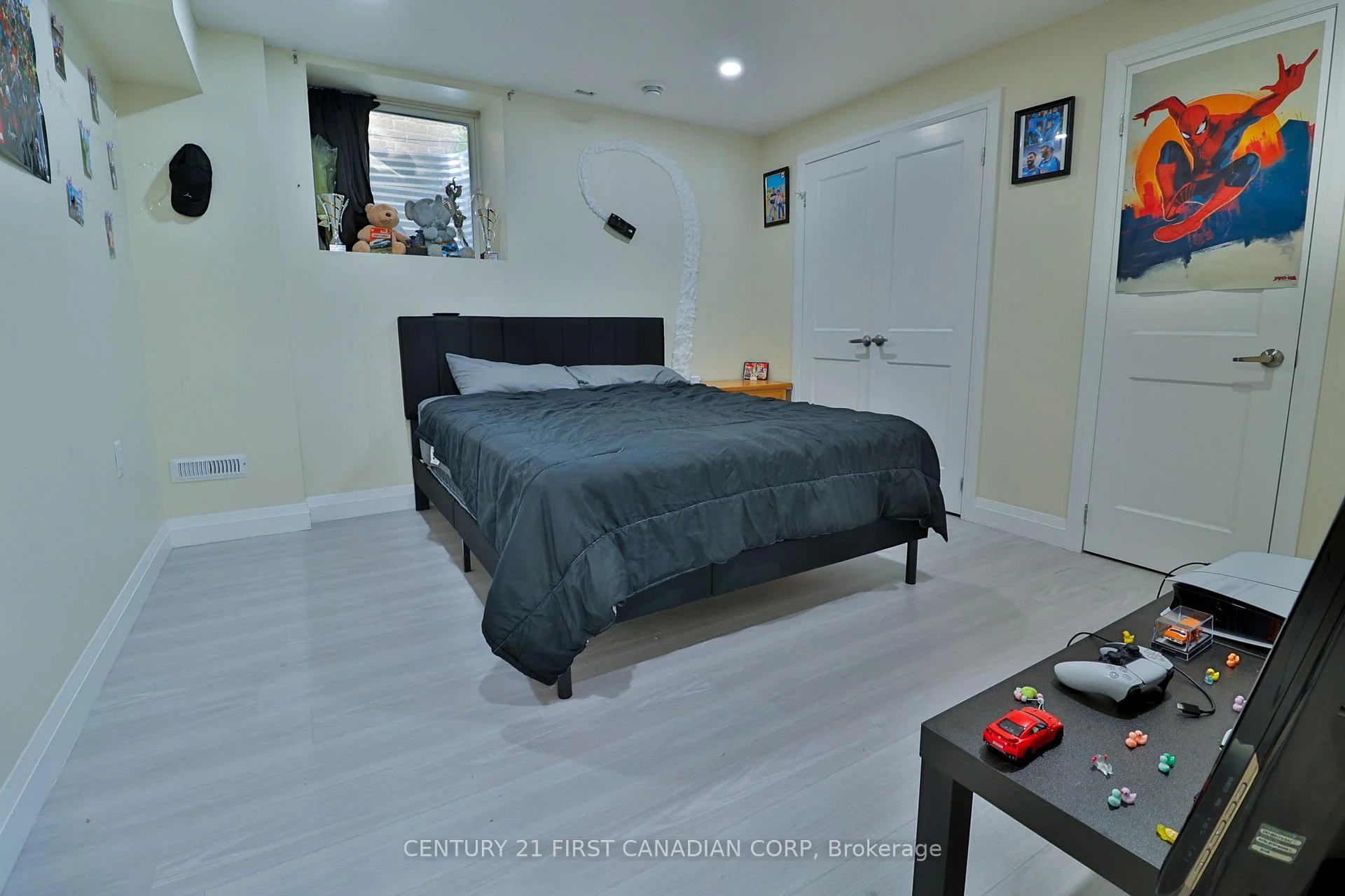Photo 32 of 1266 Silverfox Drive, London, North S — HOMEH