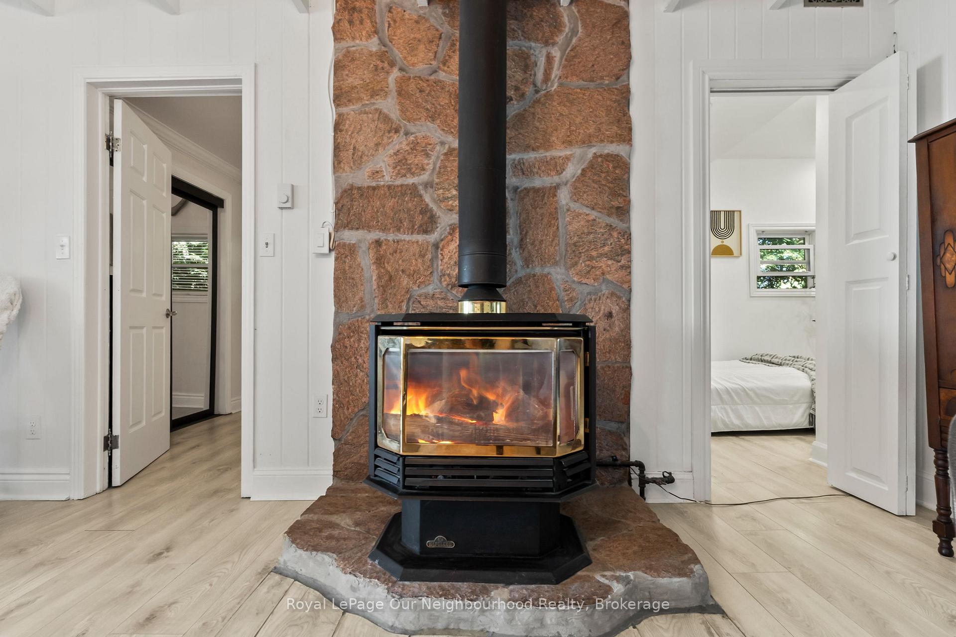 Photo 18 of 70 East Beach Road, Clarington, Bowmanville — HOMEH