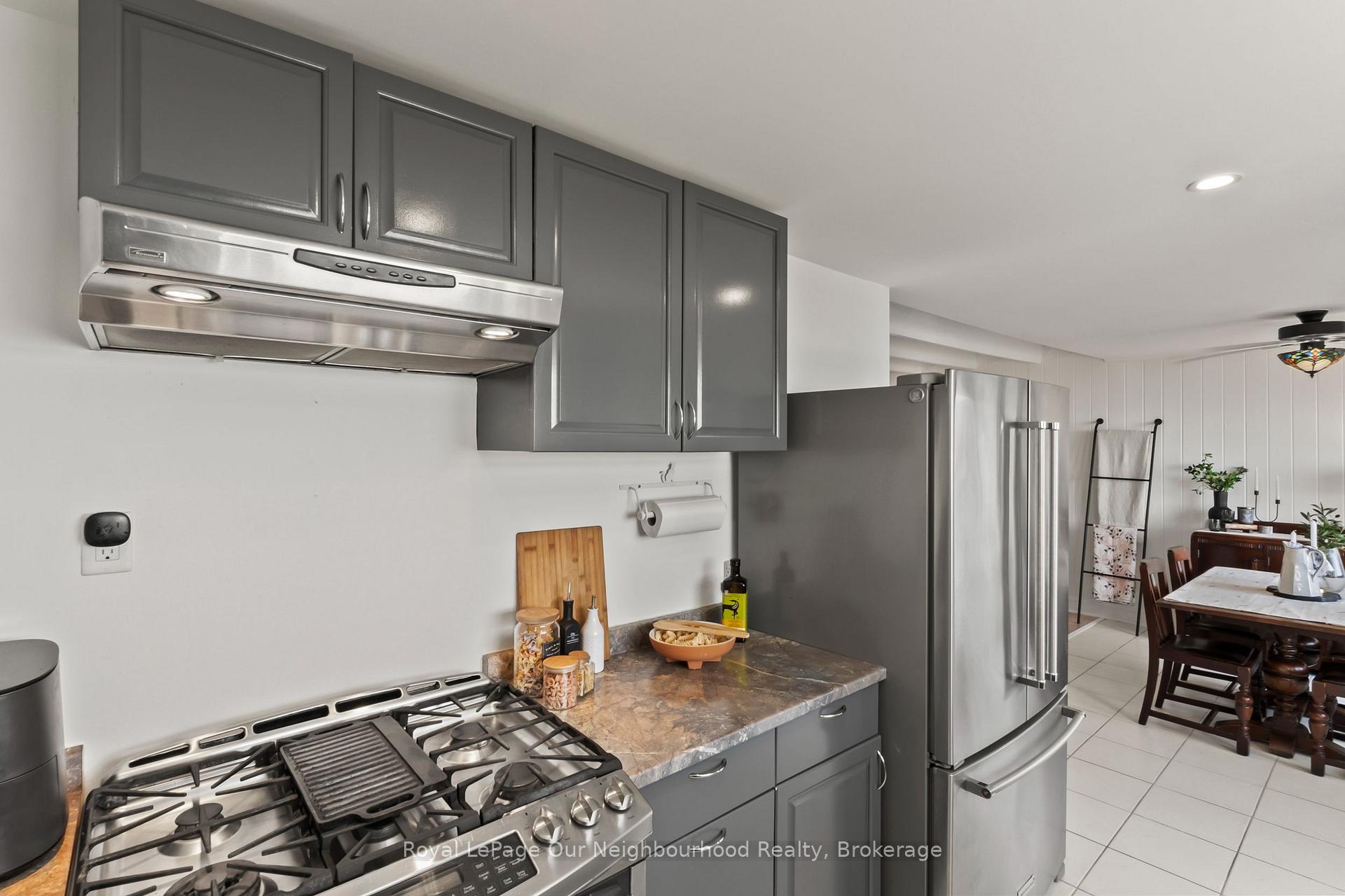 Photo 28 of 70 East Beach Road, Clarington, Bowmanville — HOMEH