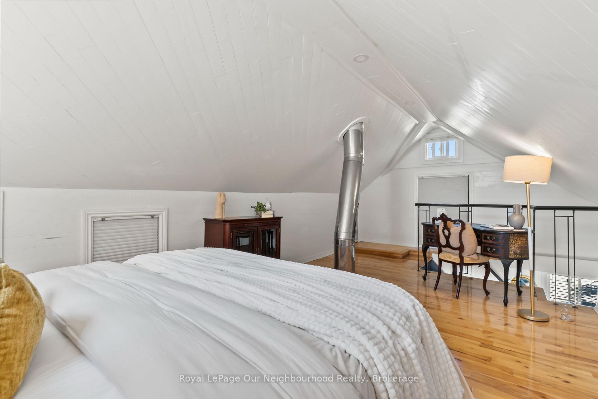Photo 37 of 70 East Beach Road, Clarington, Bowmanville — HOMEH
