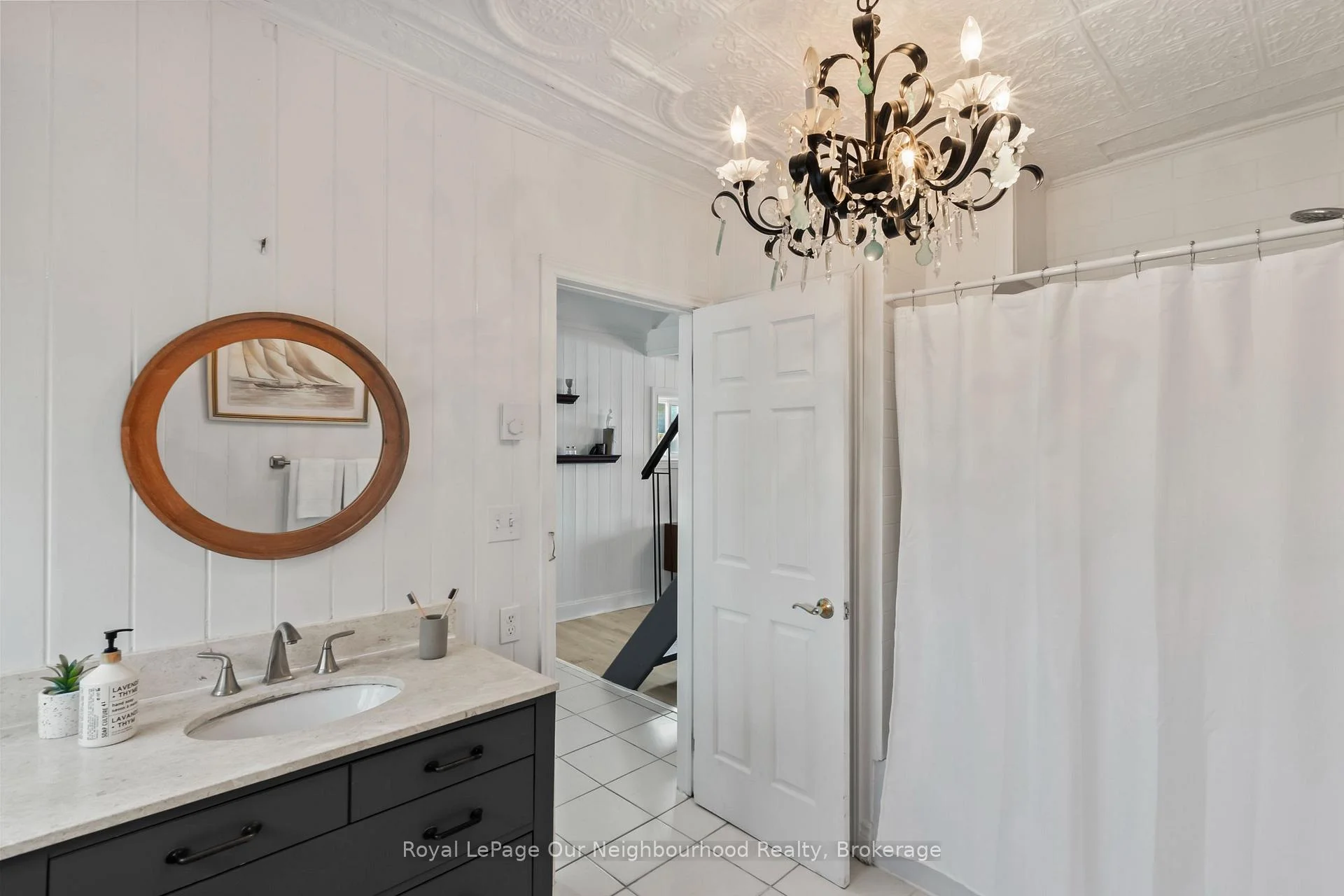 Photo 15 of 70 East Beach Road, Clarington, Bowmanville — HOMEH