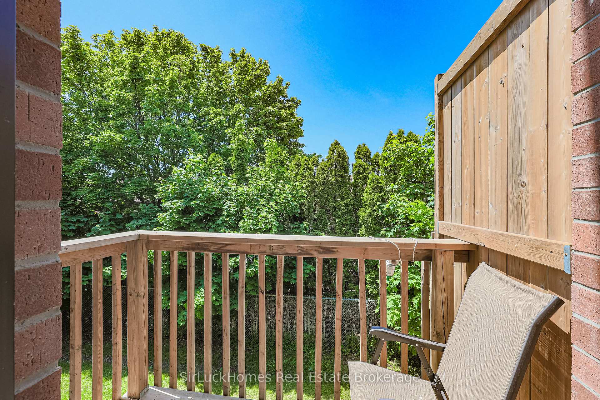 Photo 16 of 906 Kicking Horse Path, Oshawa, McLaughlin — HOMEH