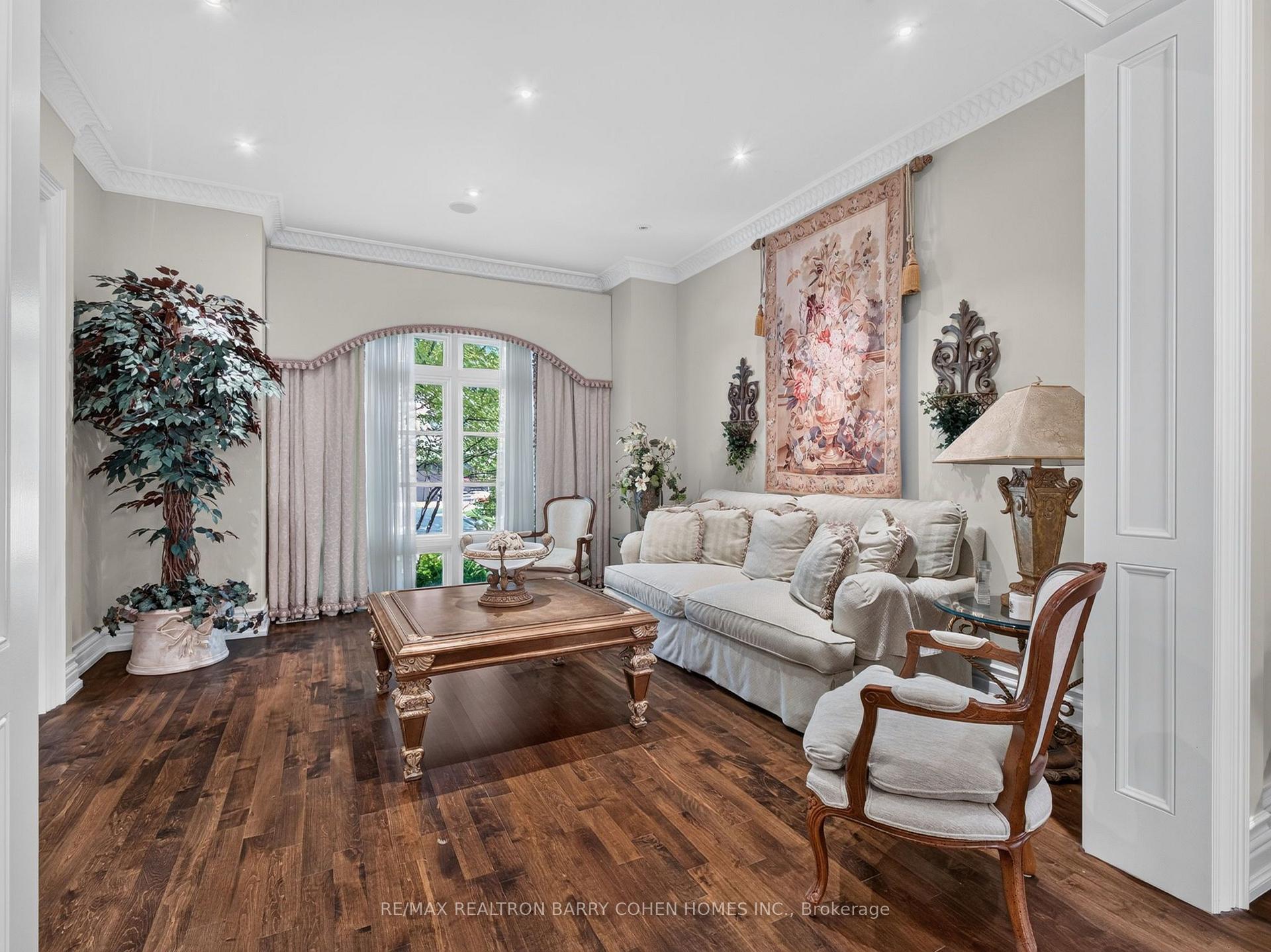 Photo 3 of 57 Yorkminster Road, North York, St. Andrew-Windfields — HOMEH