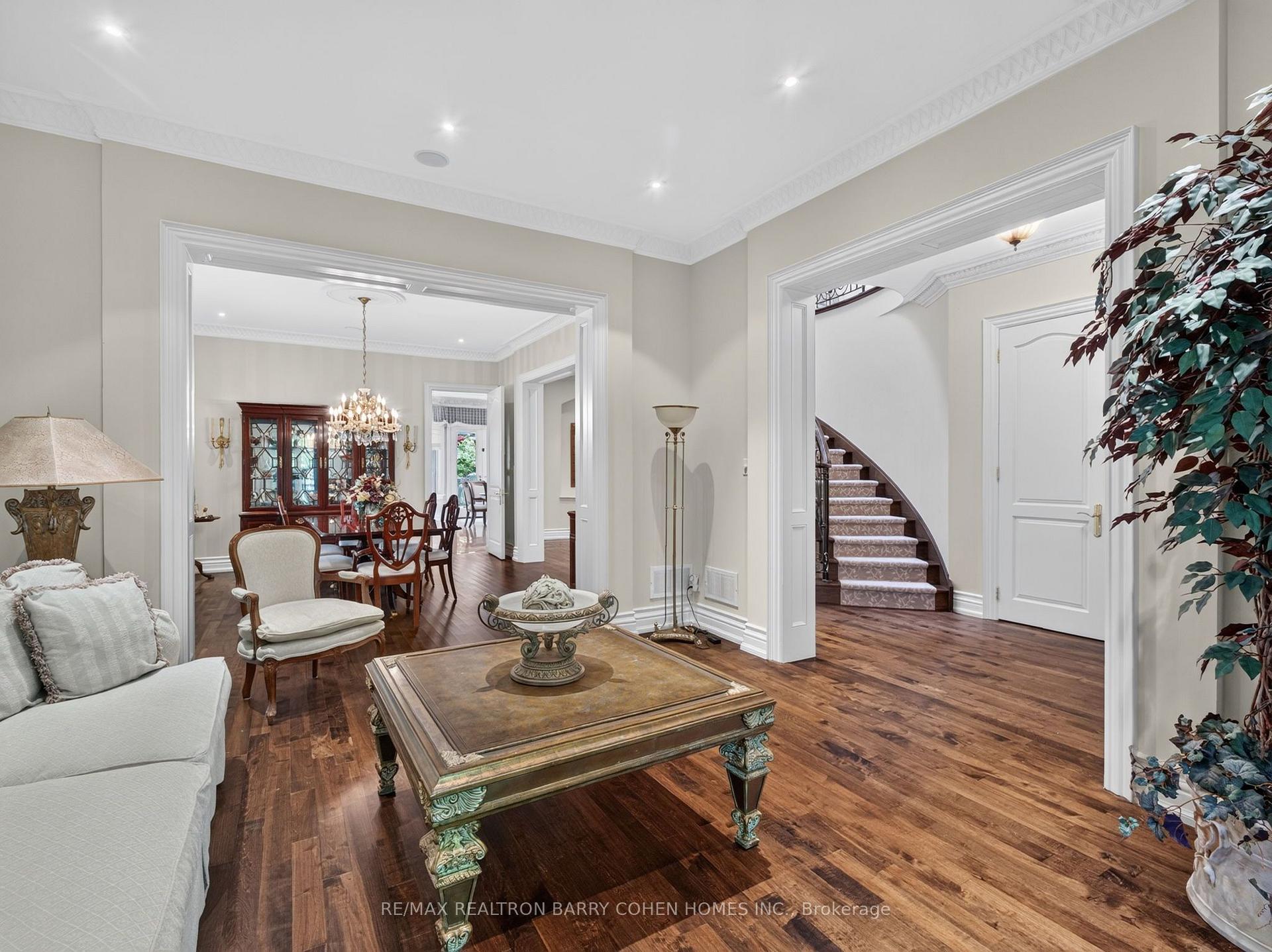 Photo 4 of 57 Yorkminster Road, North York, St. Andrew-Windfields — HOMEH