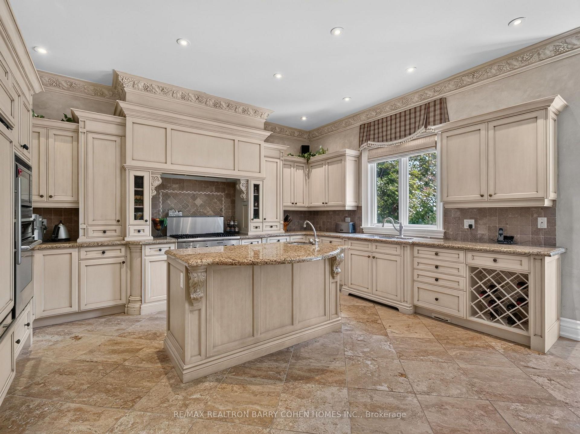 Photo 7 of 57 Yorkminster Road, North York, St. Andrew-Windfields — HOMEH