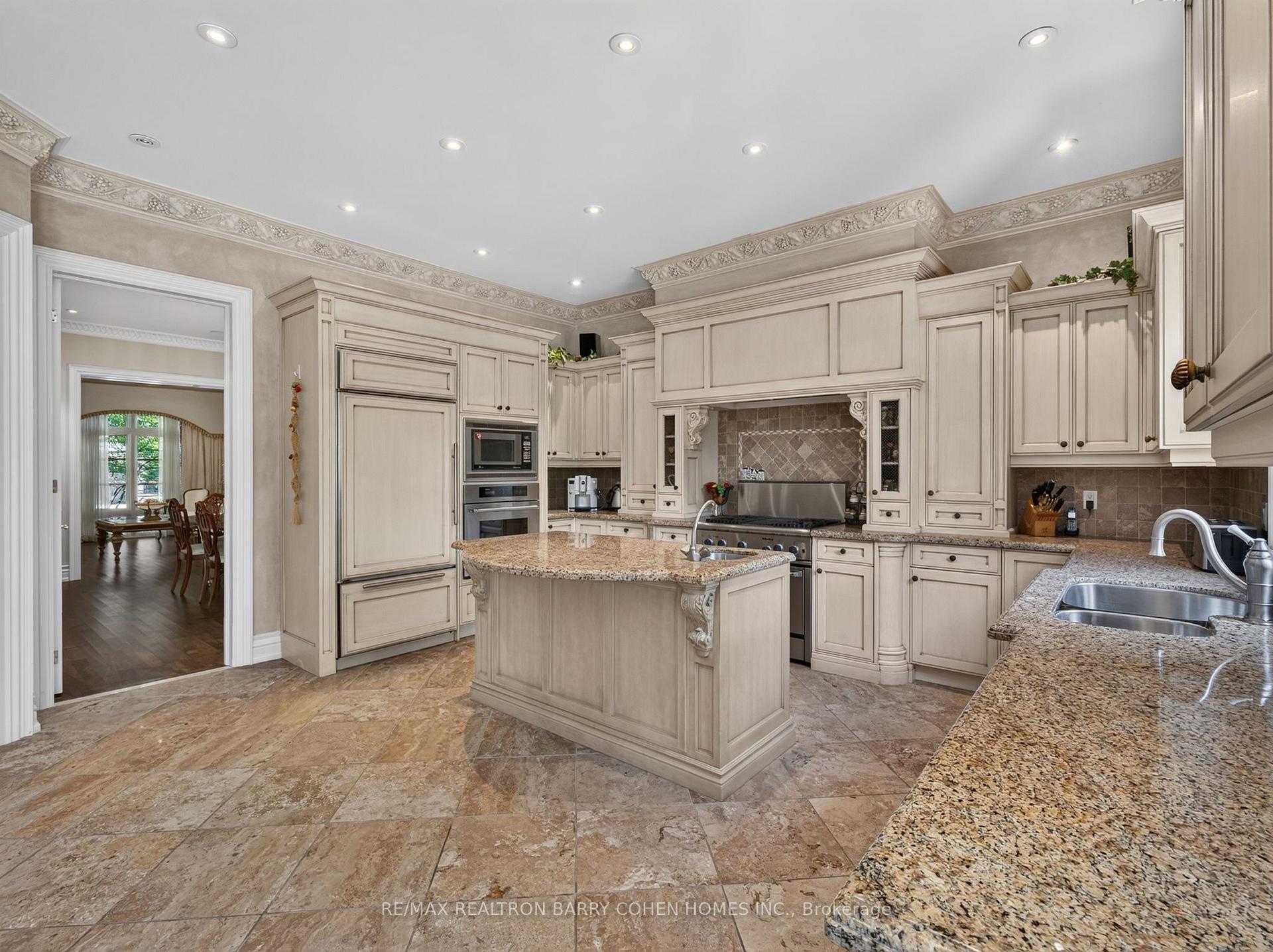 Photo 8 of 57 Yorkminster Road, North York, St. Andrew-Windfields — HOMEH