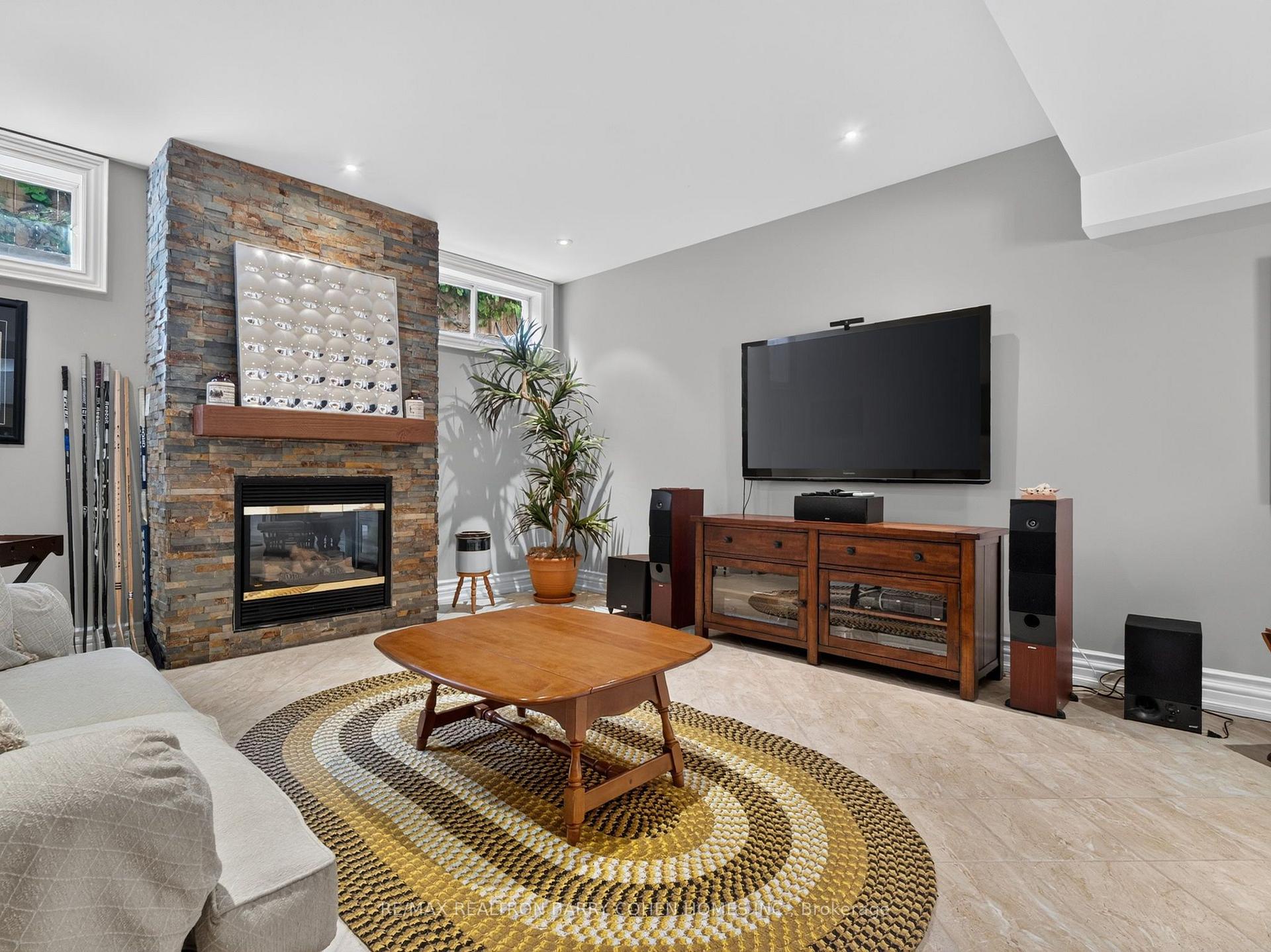 Photo 28 of 57 Yorkminster Road, North York, St. Andrew-Windfields — HOMEH