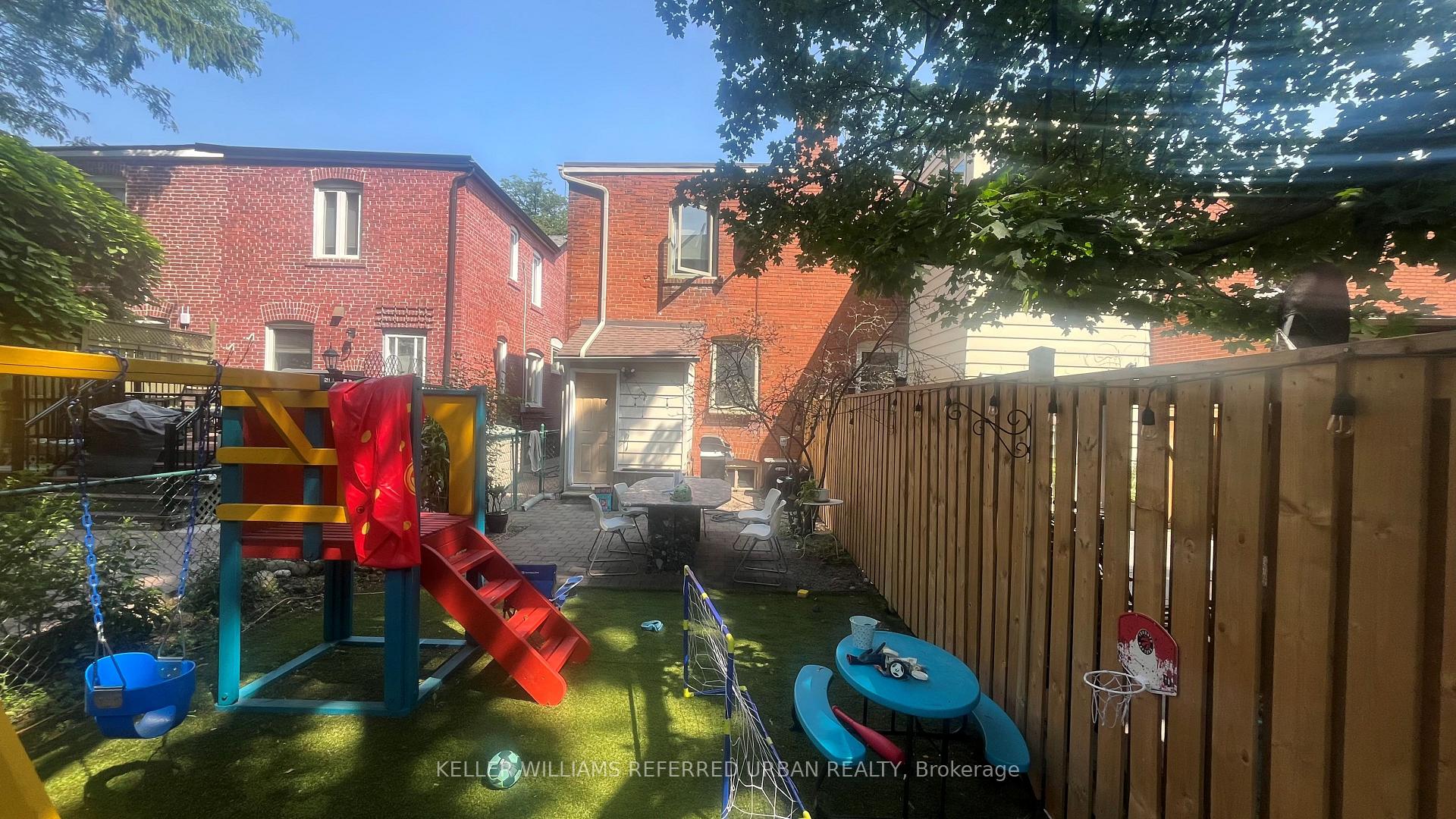 Photo 16 of 335 Roehampton Avenue, Toronto, Mount Pleasant East — HOMEH