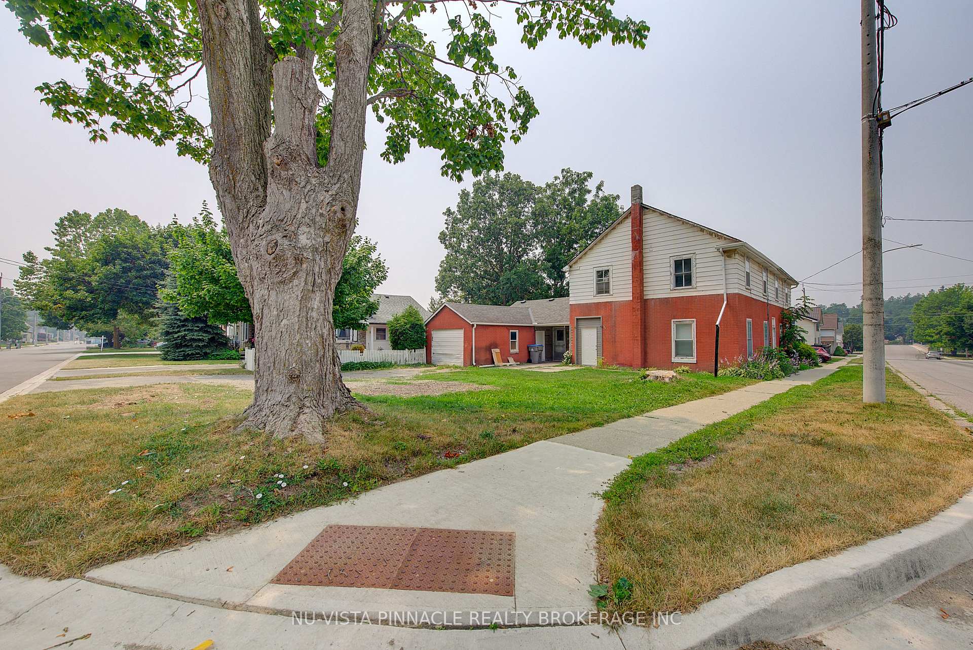 Photo 3 of 128 Park Street, St. Marys — HOMEH