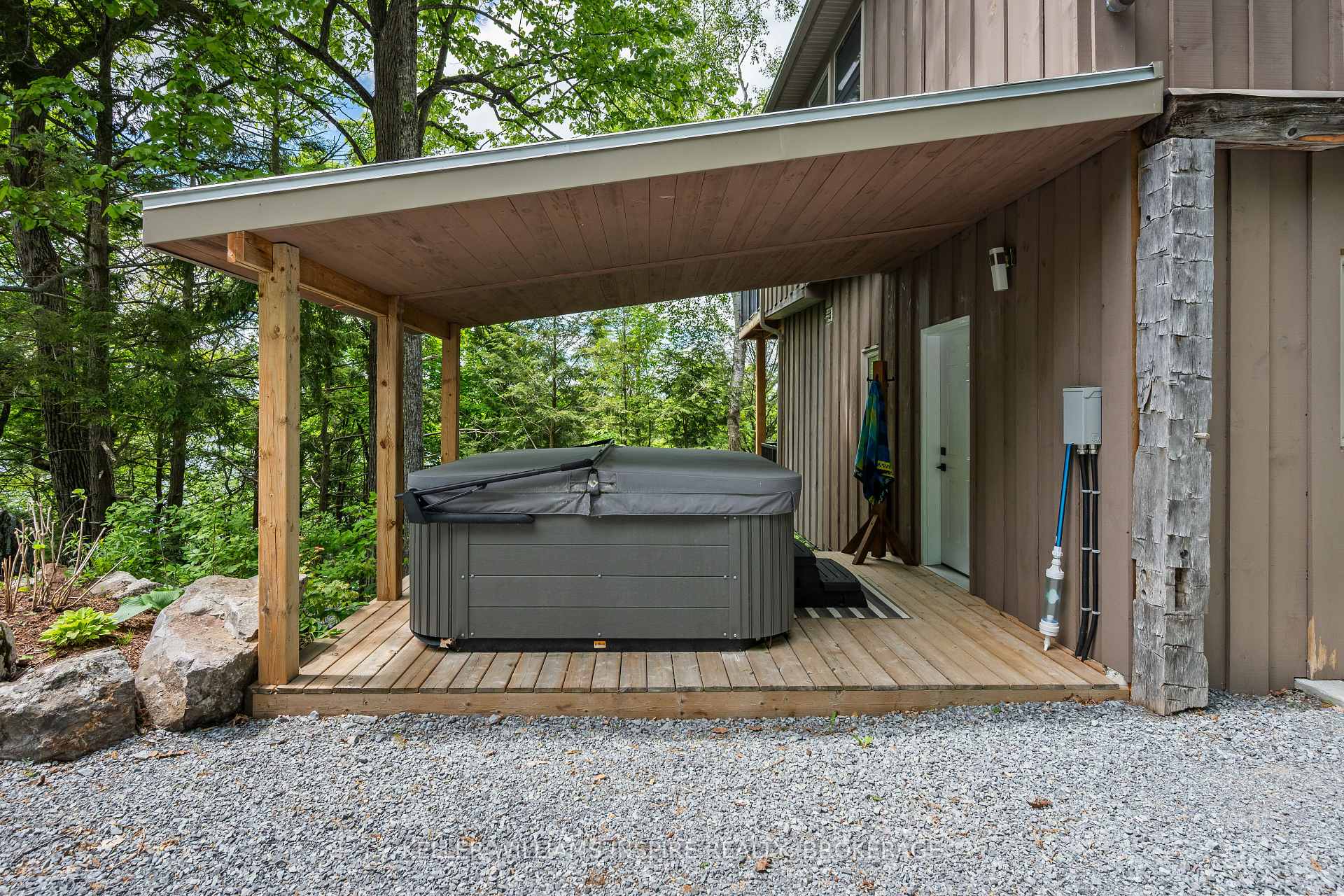Photo 43 of 1023 Pepper Lane, Frontenac, Frontenac South — HOMEH